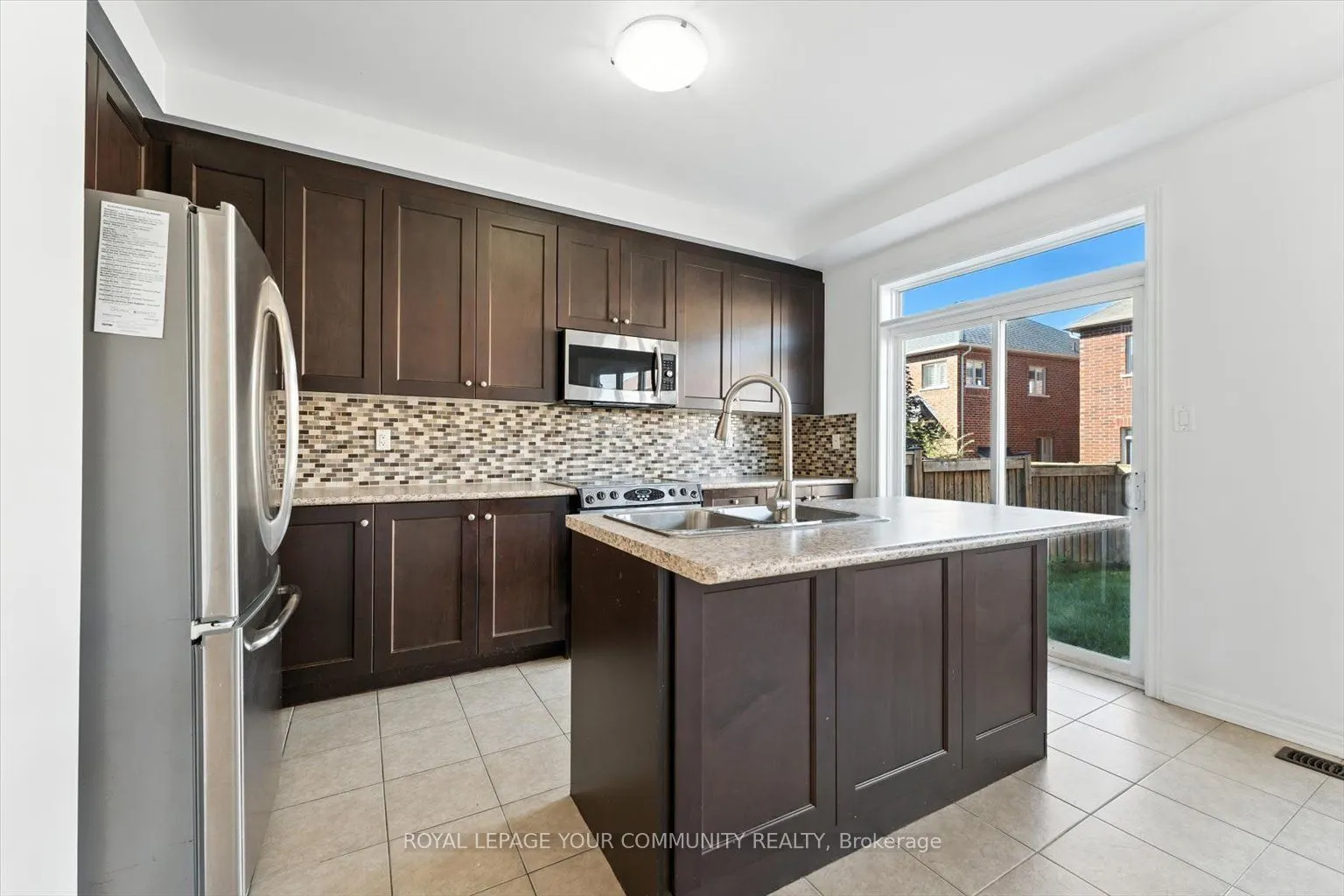 23 Lucida Court