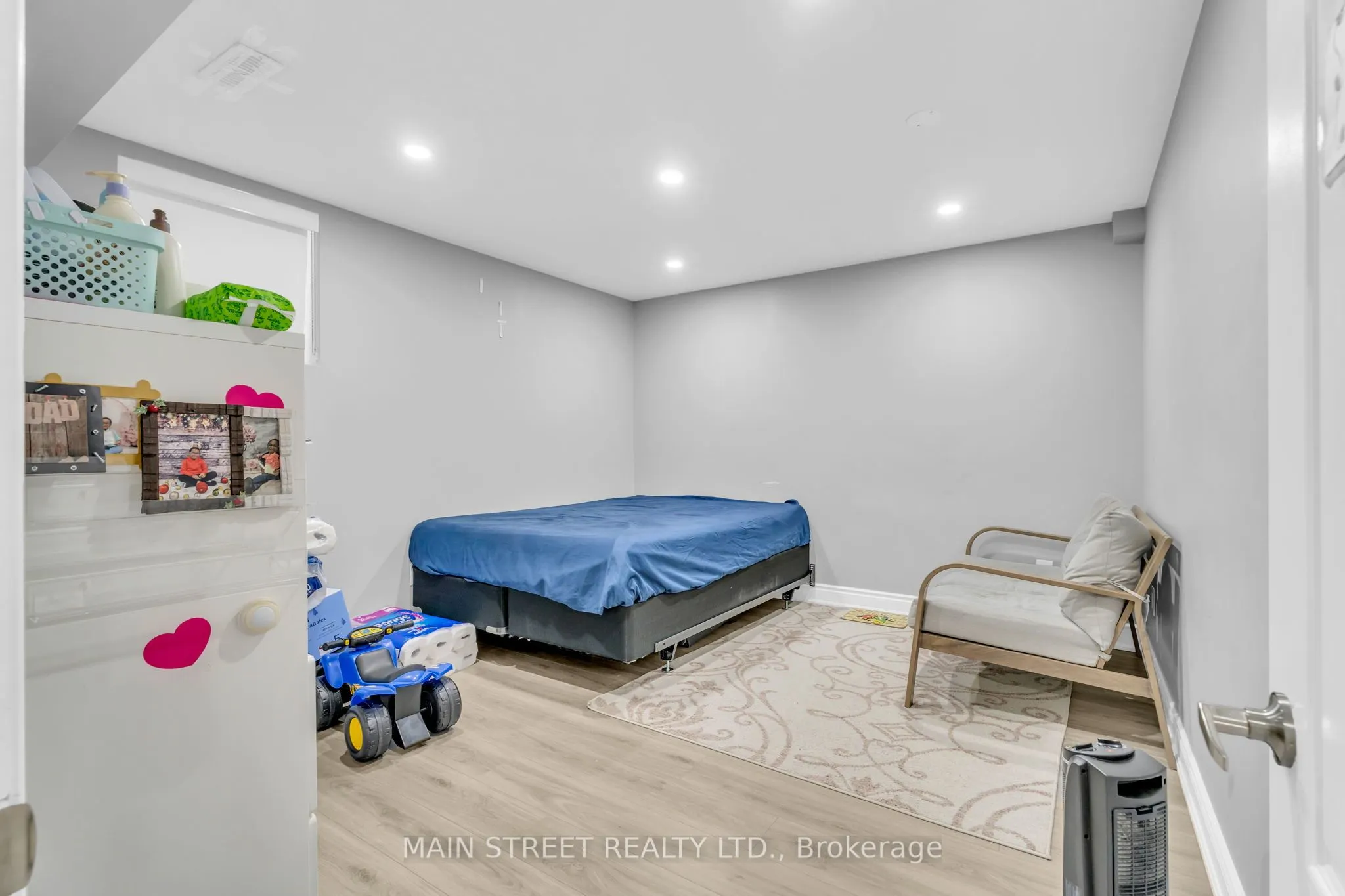 6 Leaden Hall Drive