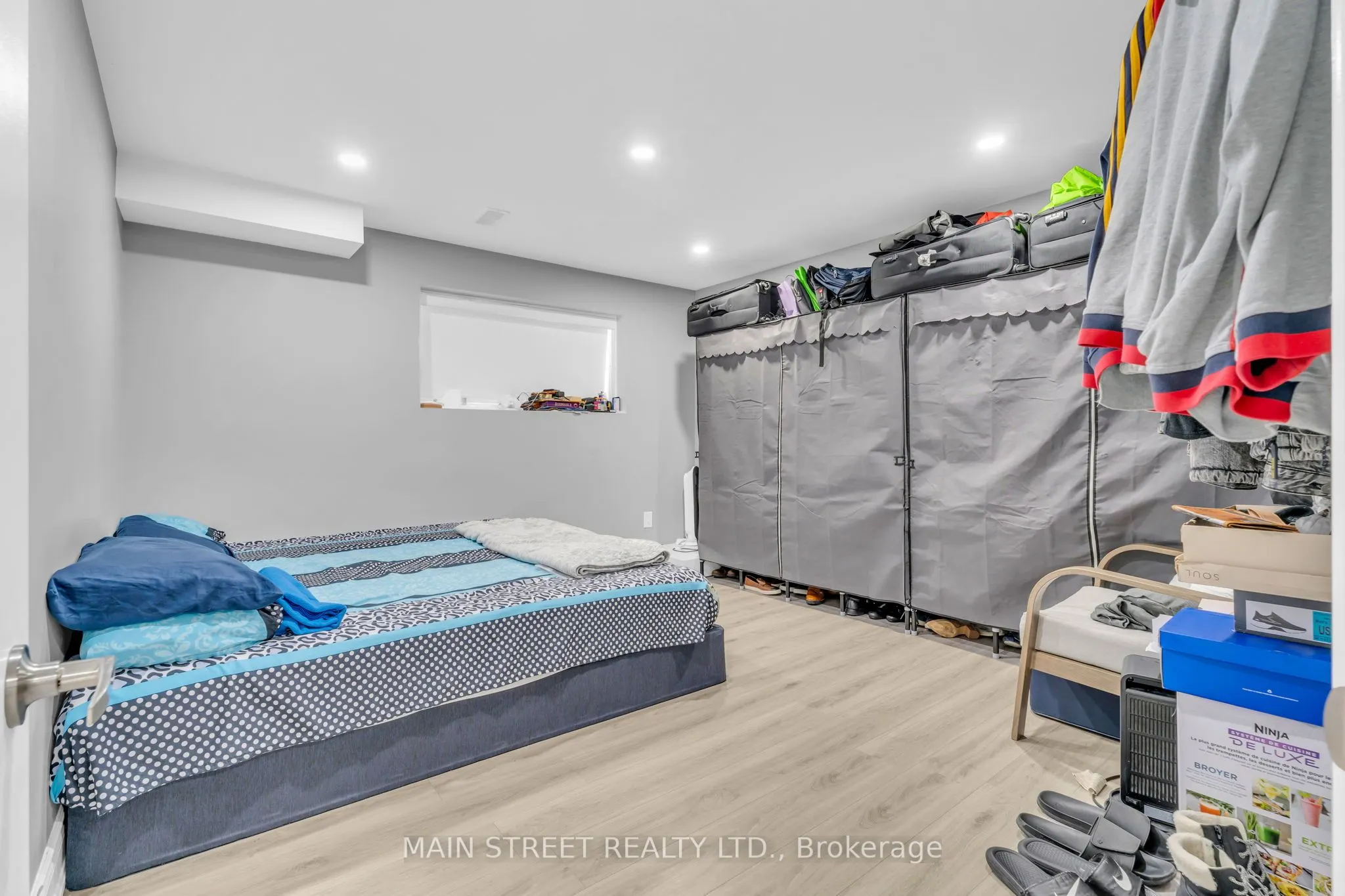 6 Leaden Hall Drive