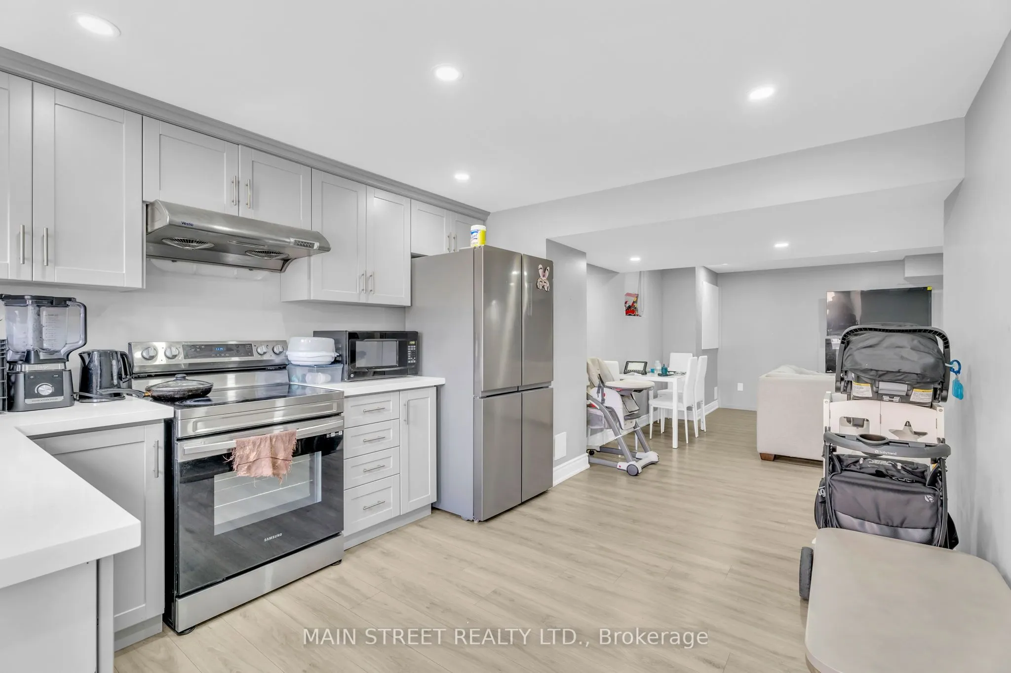 6 Leaden Hall Drive