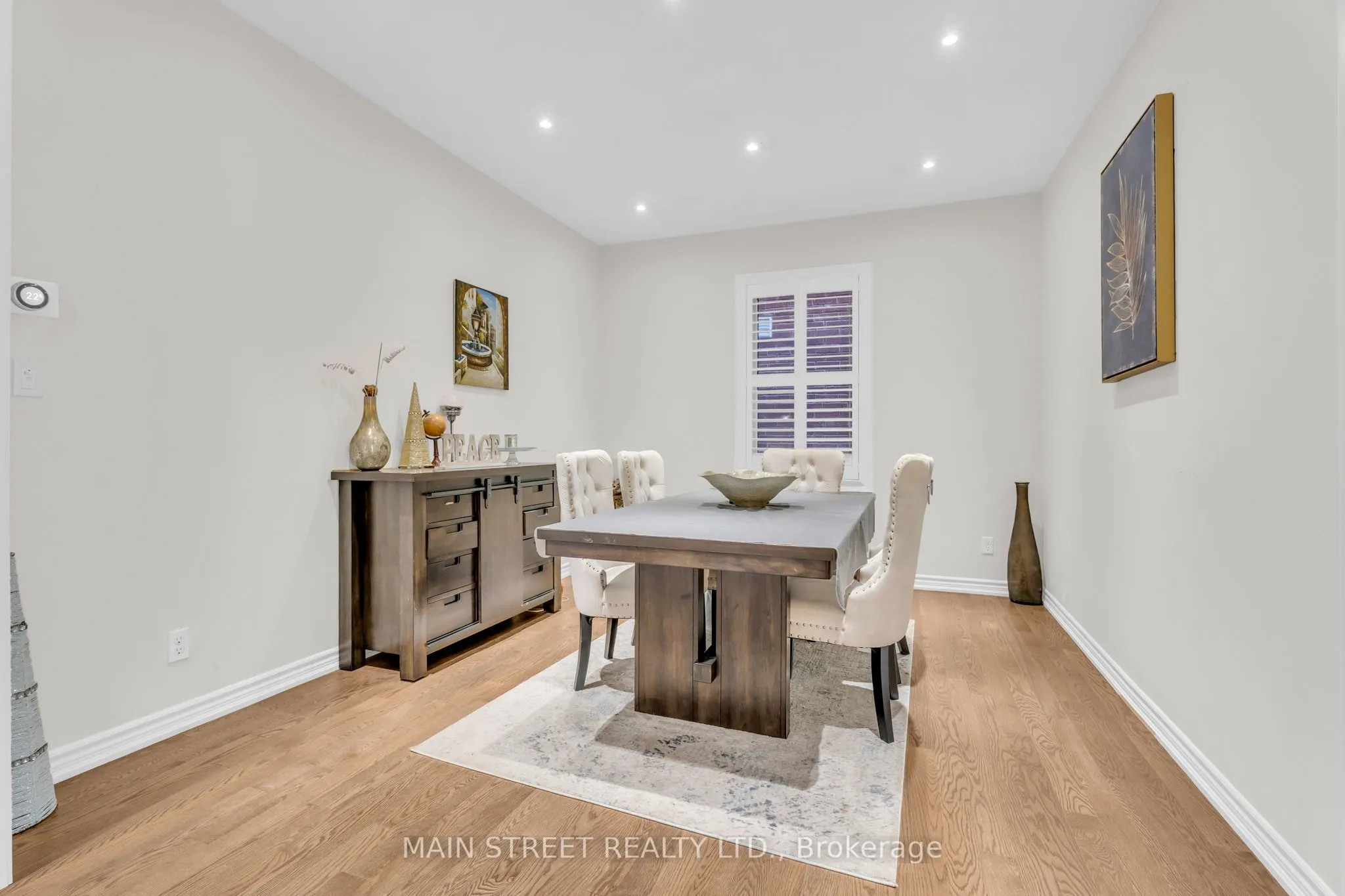 6 Leaden Hall Drive