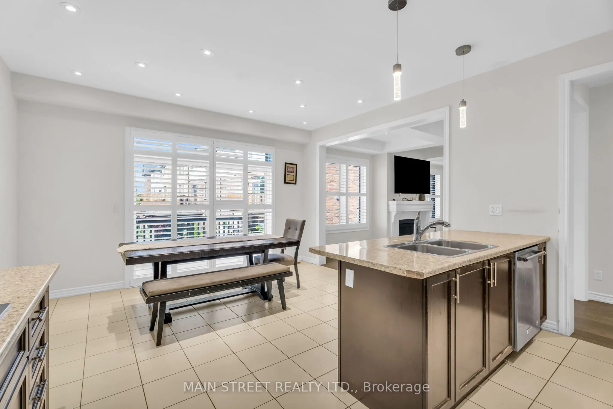 6 Leaden Hall Drive