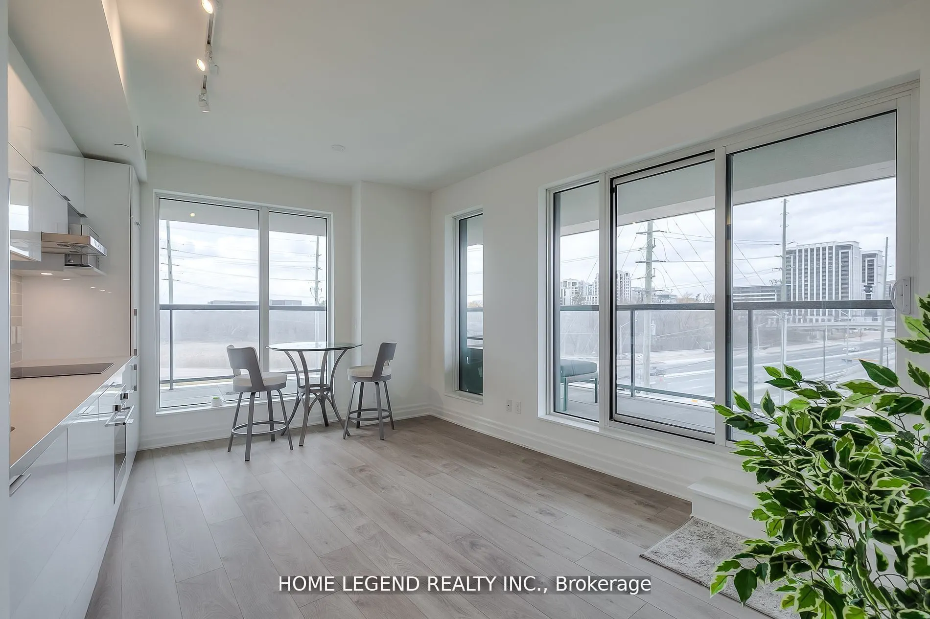10 Rouge Valley Drive W, #315