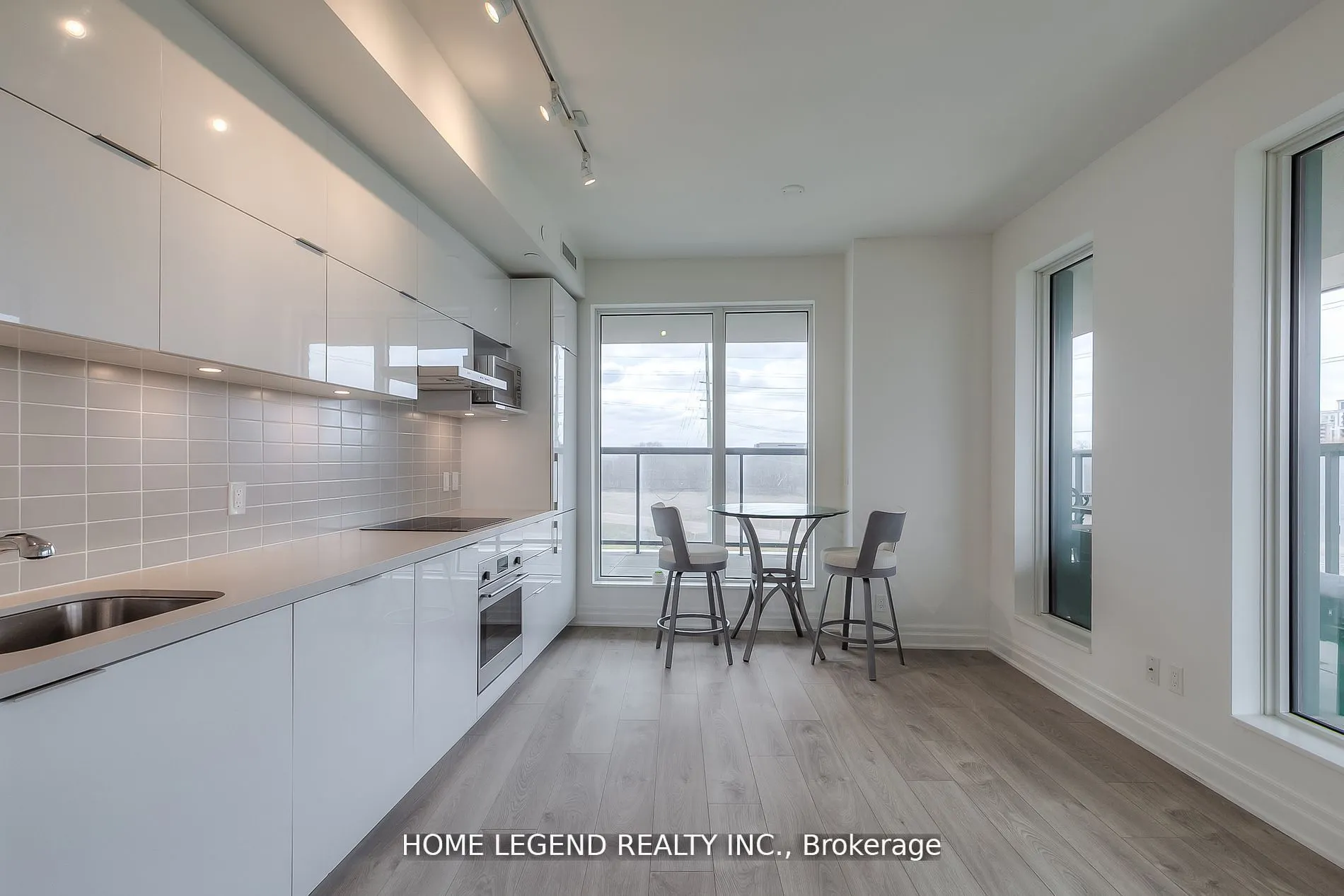 10 Rouge Valley Drive W, #315