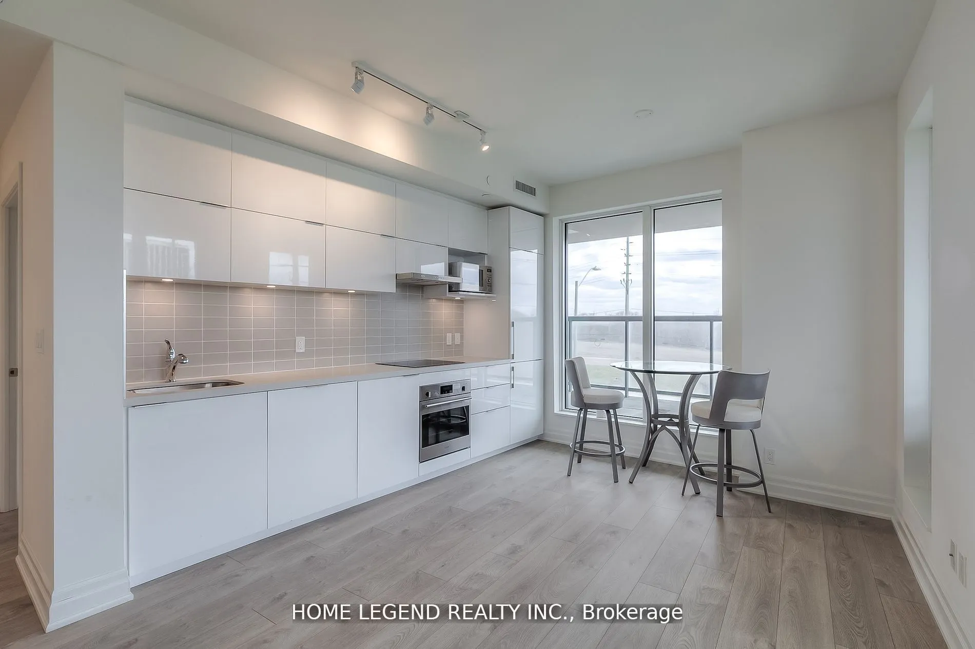 10 Rouge Valley Drive W, #315