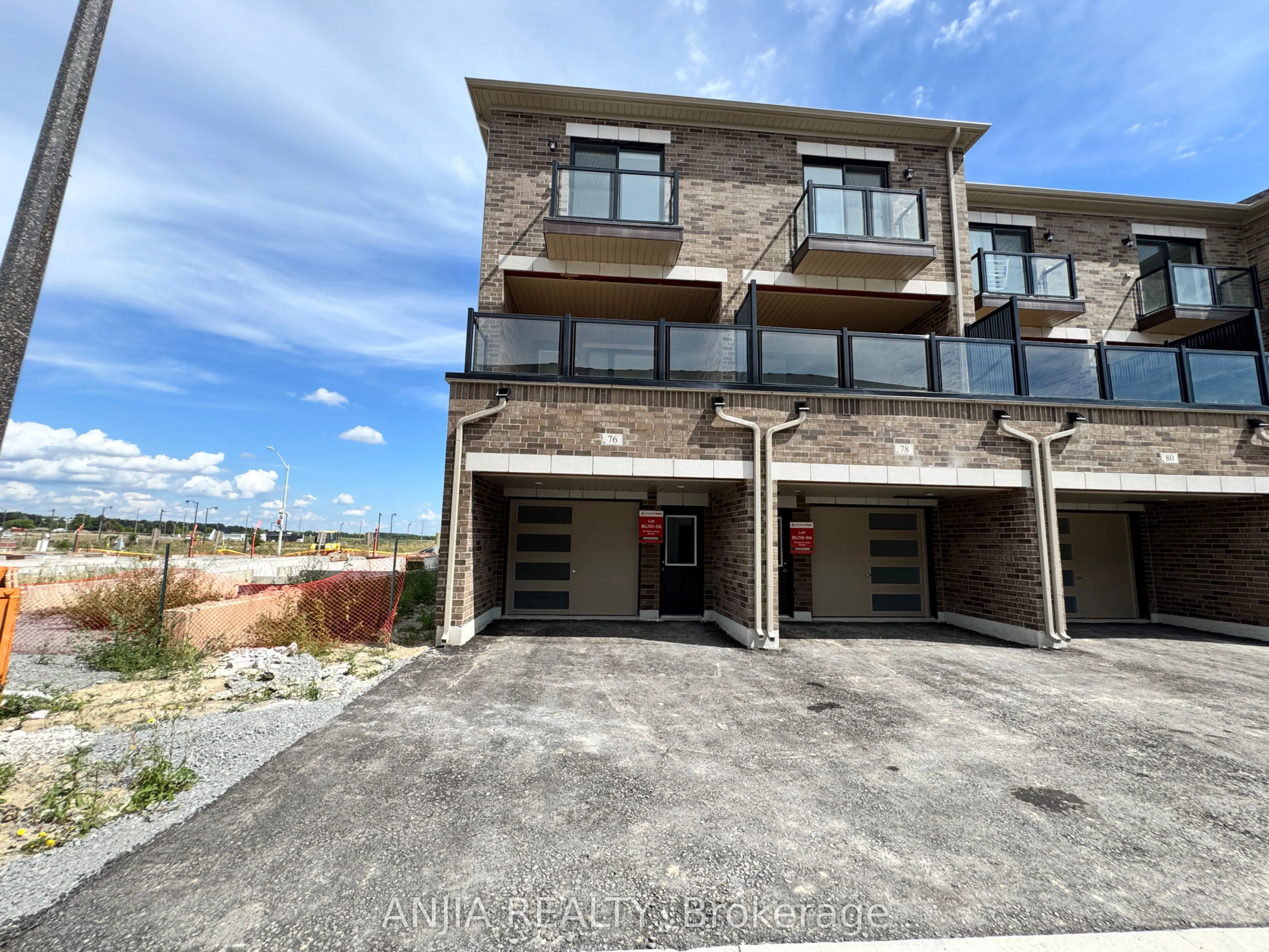 76 Selina Rose Street