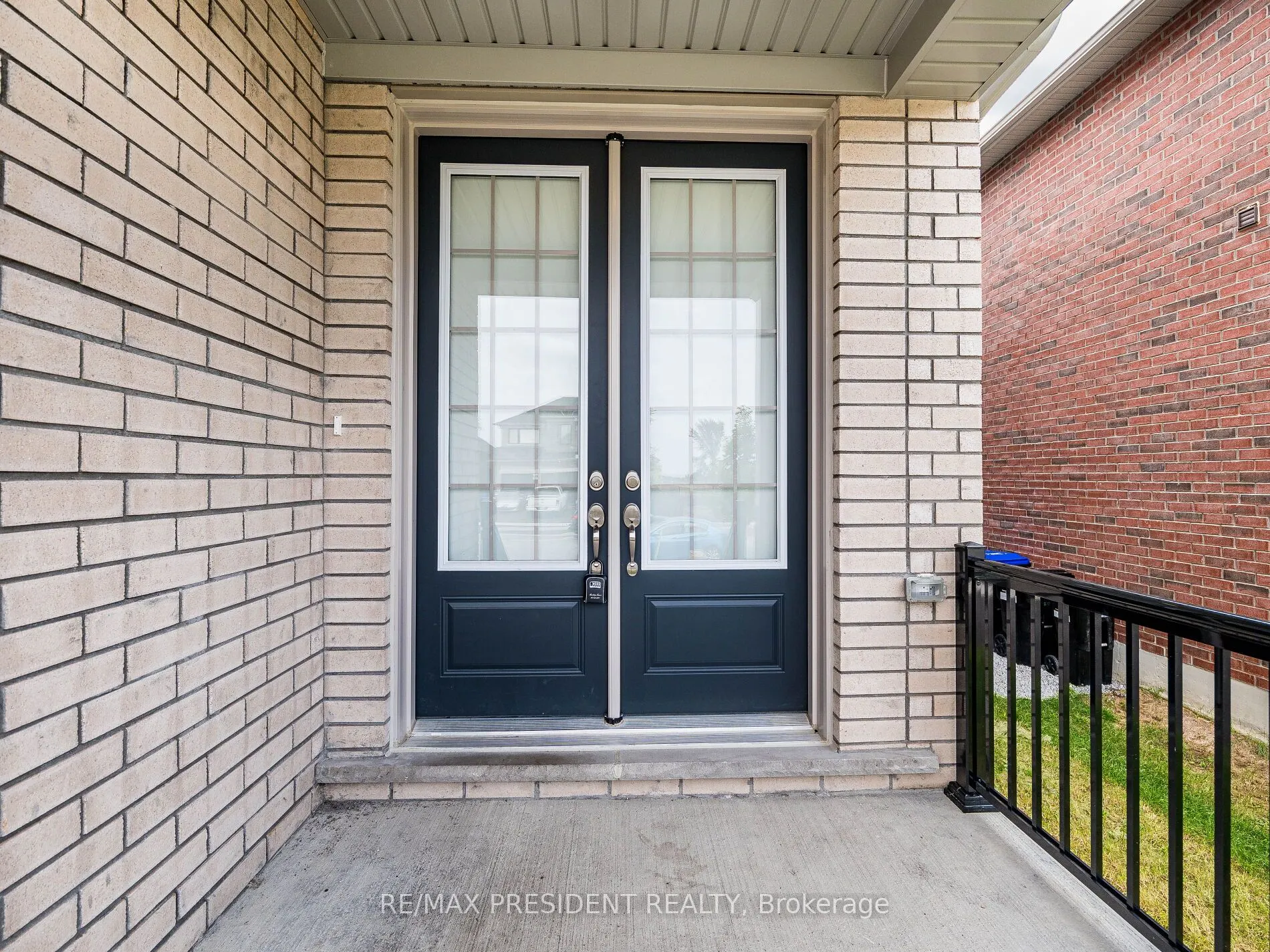 22 Sparrow Way