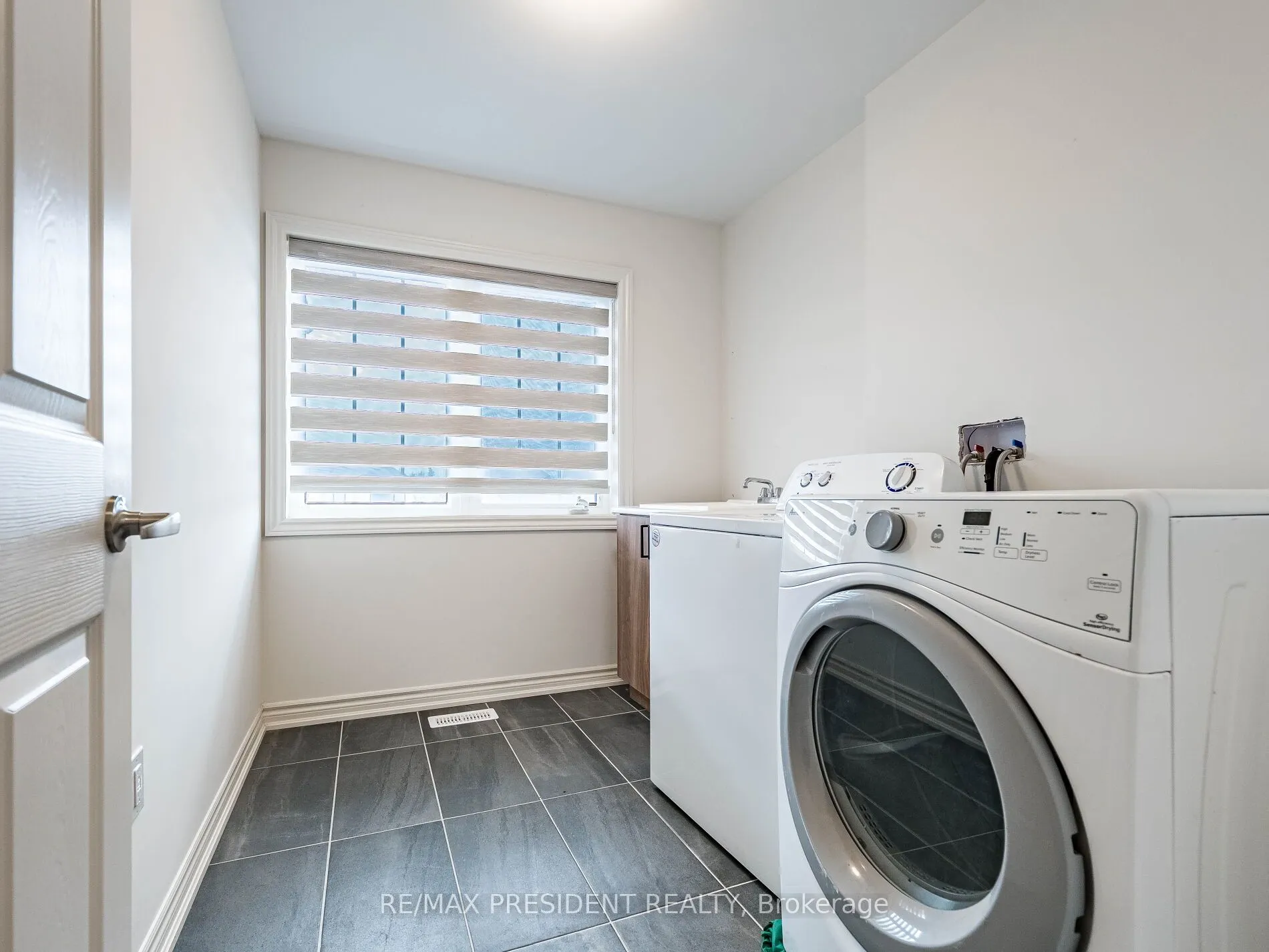 22 Sparrow Way