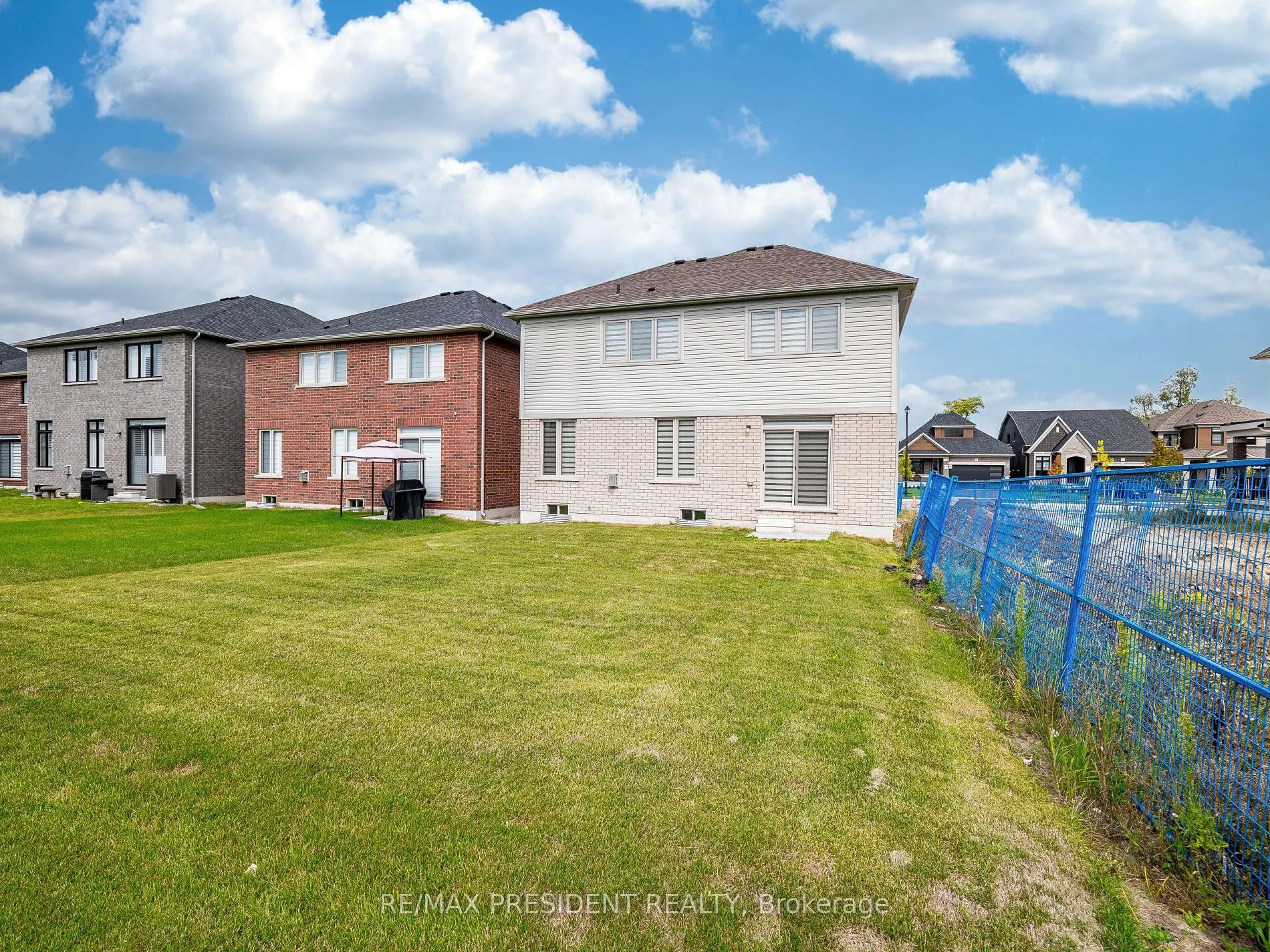 22 Sparrow Way