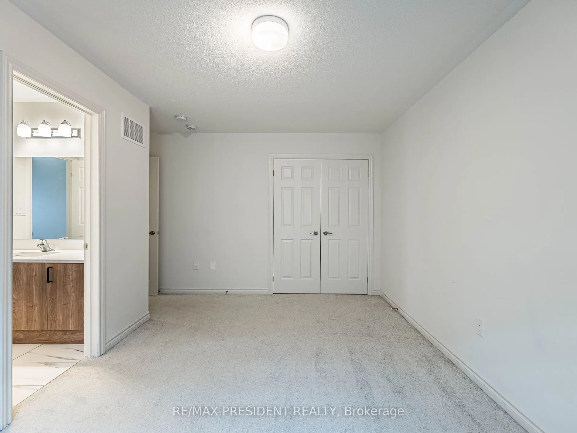 22 Sparrow Way