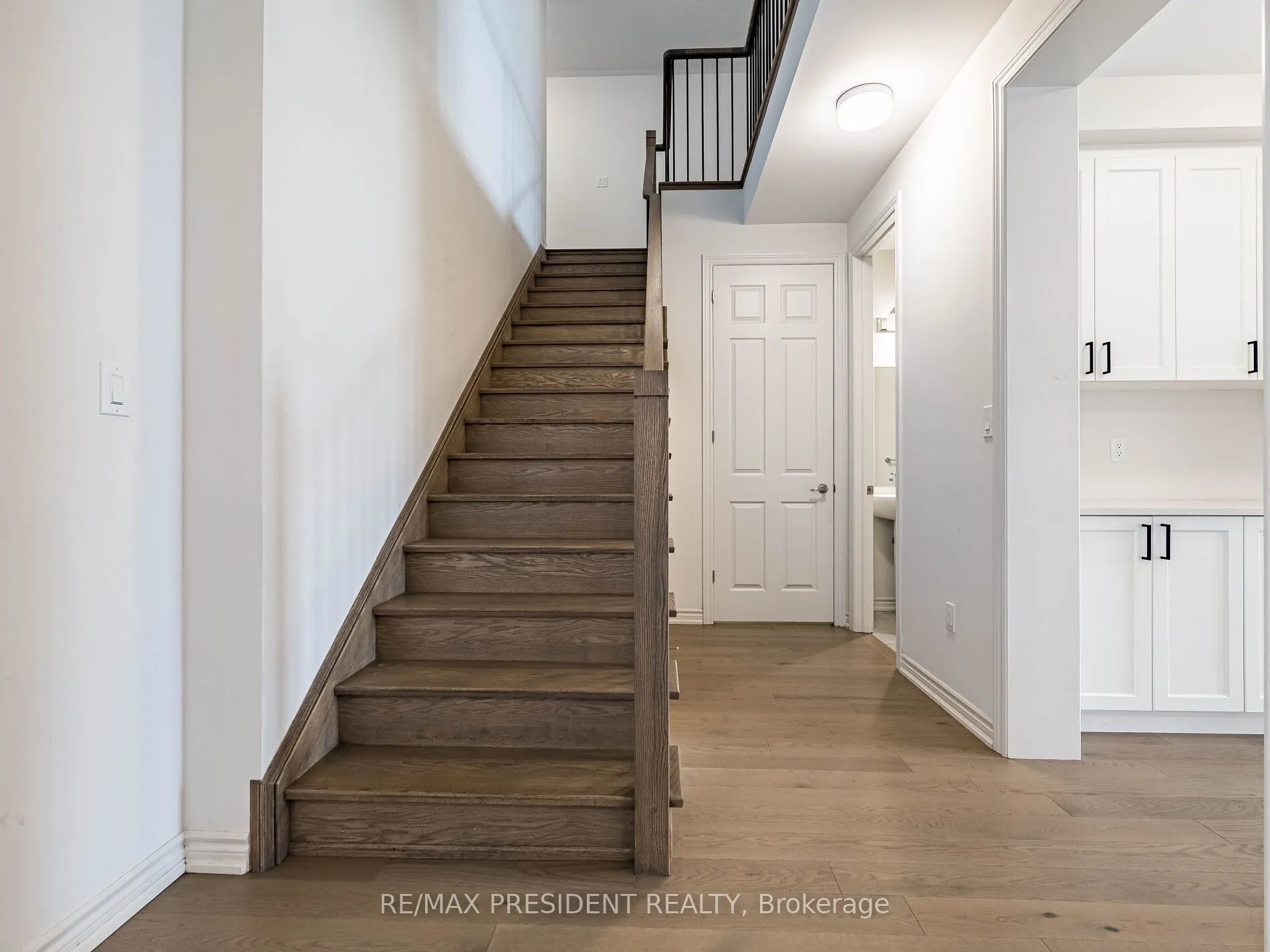 22 Sparrow Way