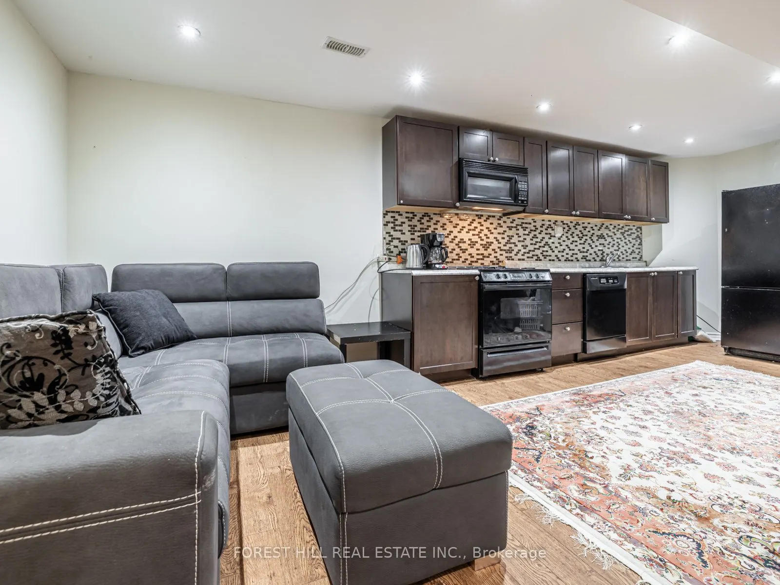 41 Cedar Springs Drive