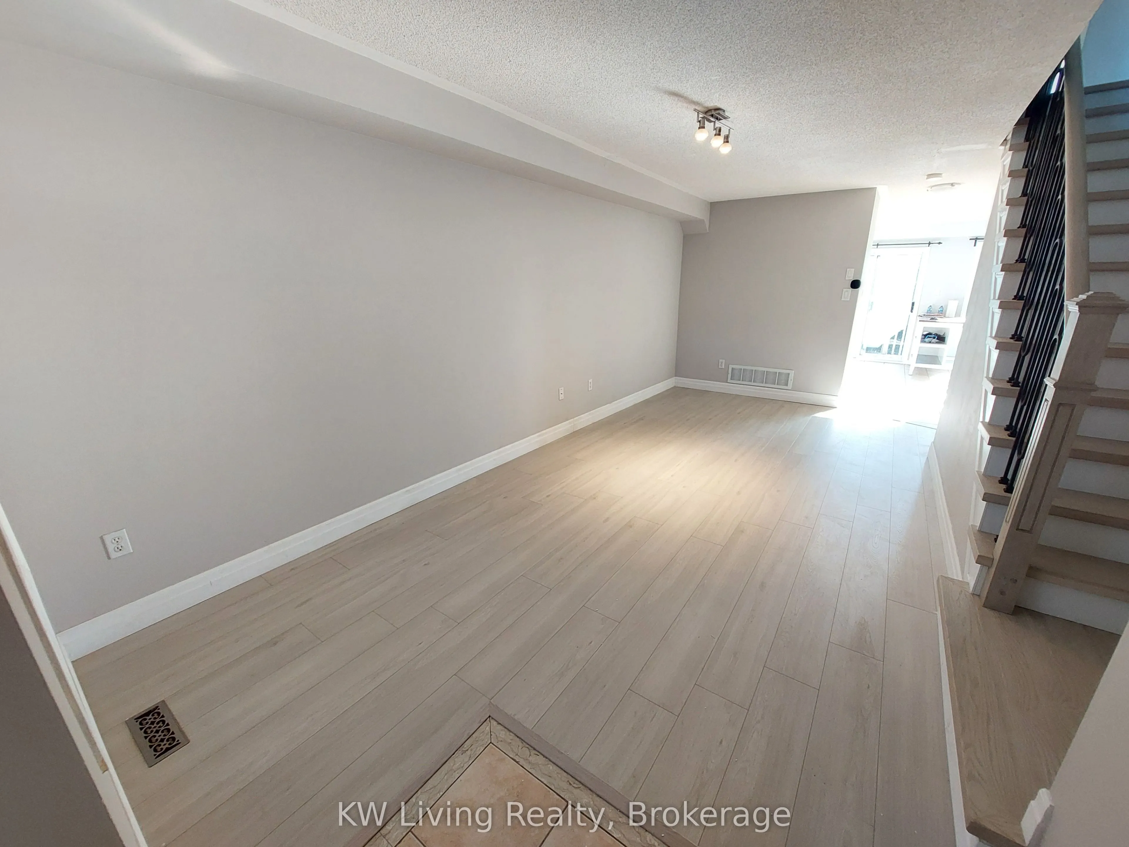 395 Flagstone Way