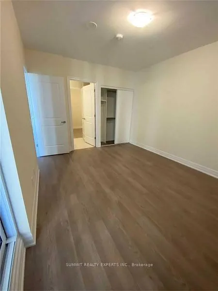 9085 Jane Street, #621
