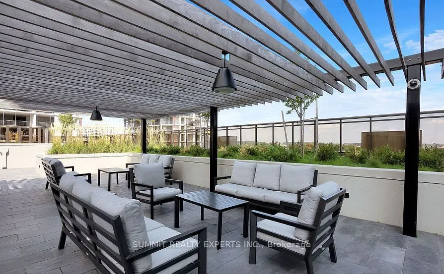 9085 Jane Street, #621