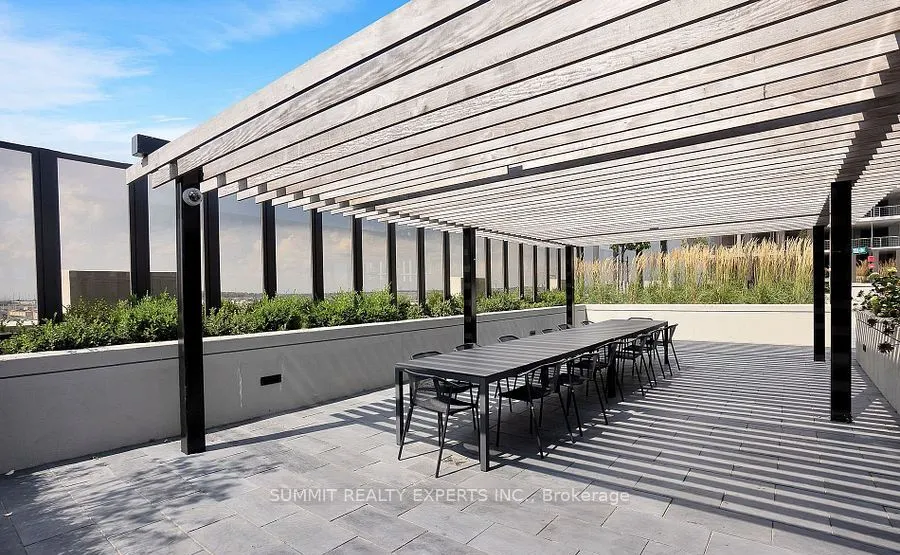 9085 Jane Street, #621