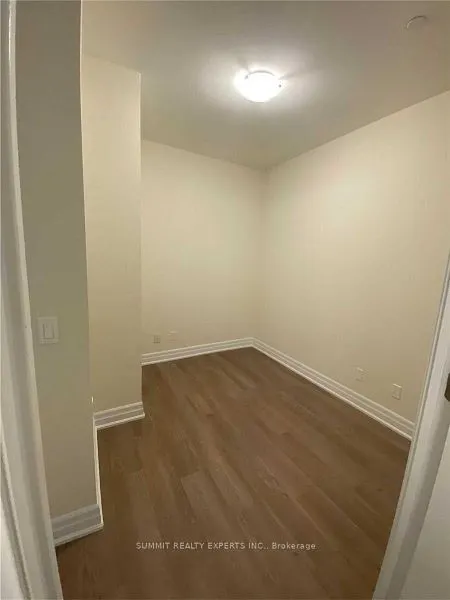 9085 Jane Street, #621