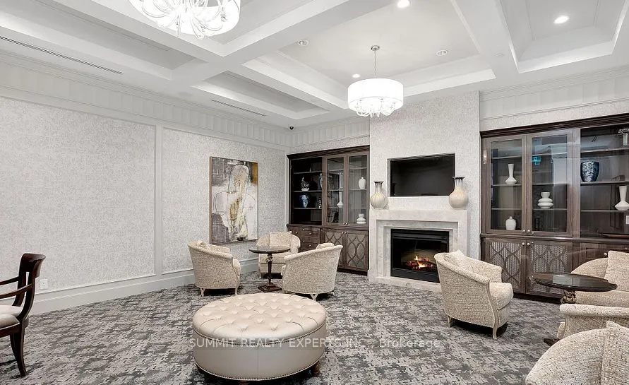 9085 Jane Street, #621