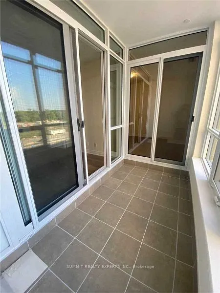 9085 Jane Street, #621