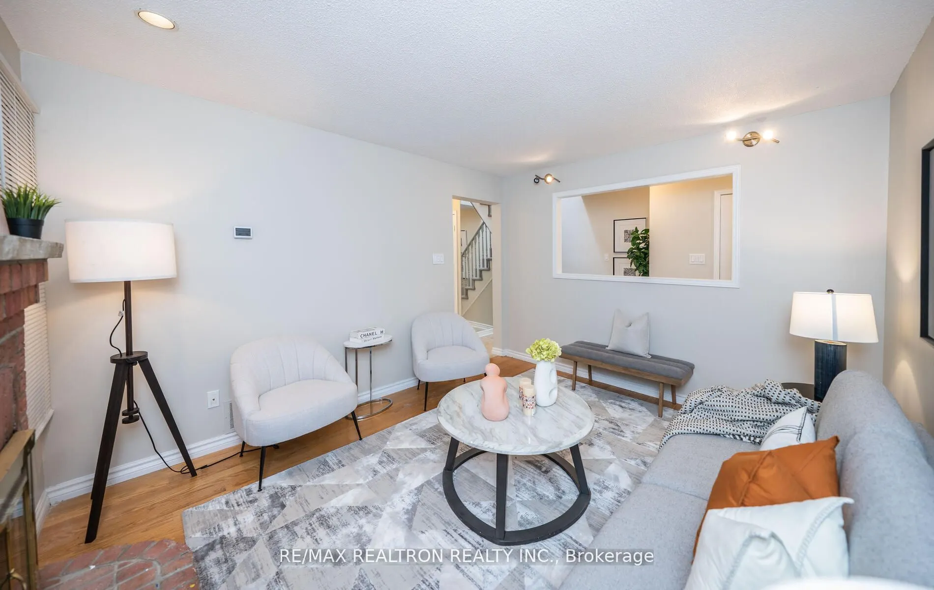 100 Gilmore Crescent