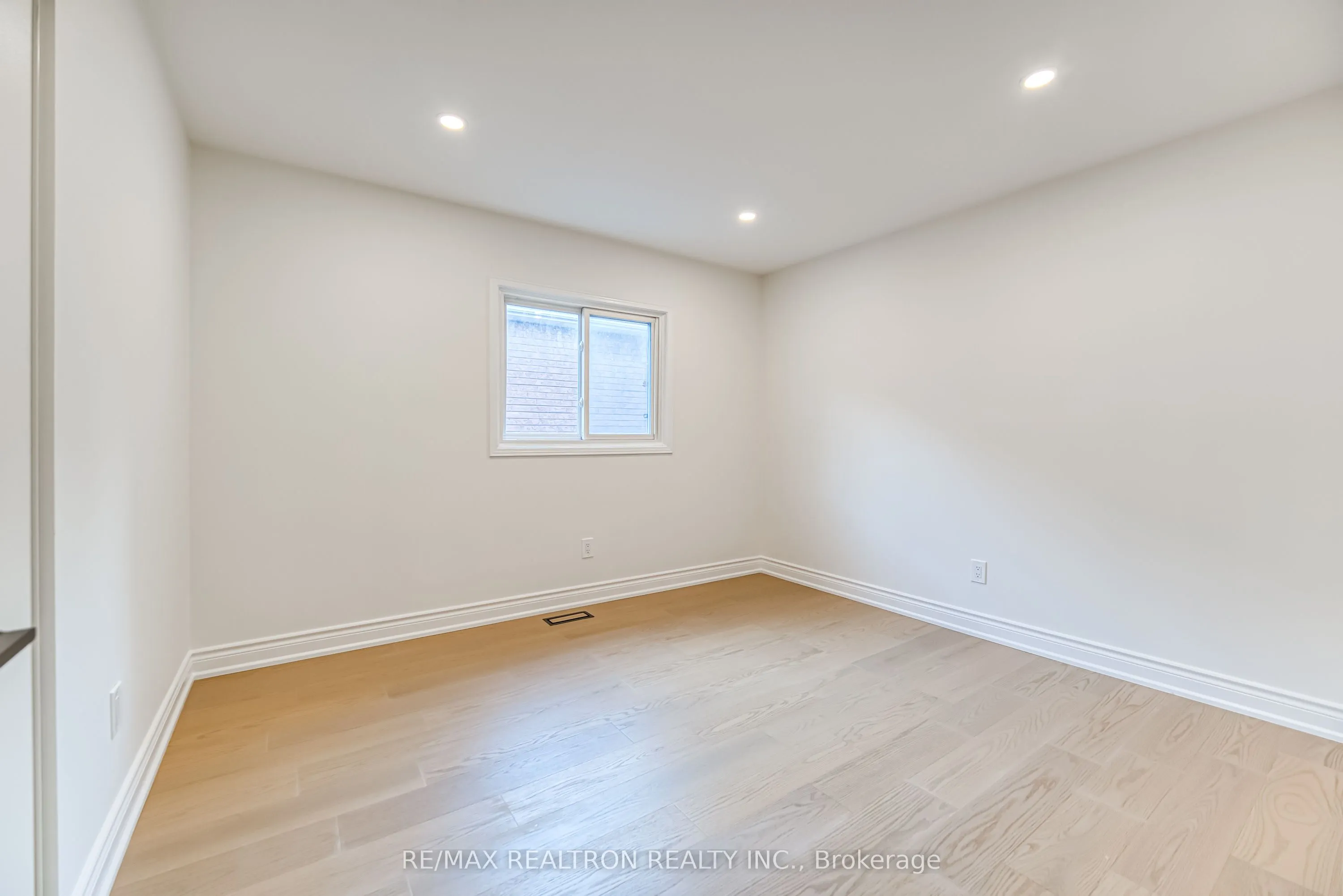 24 Rawlings Avenue