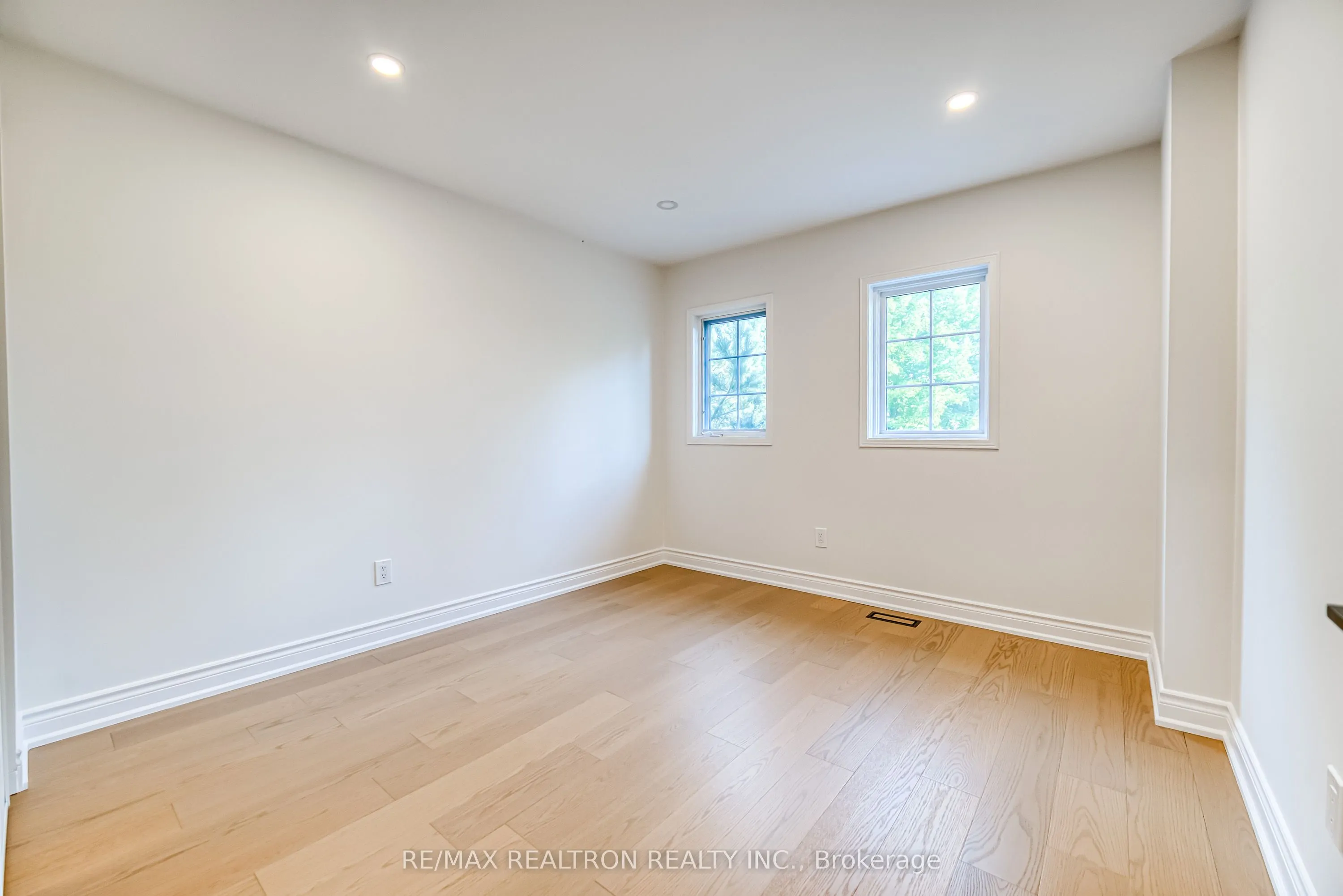 24 Rawlings Avenue