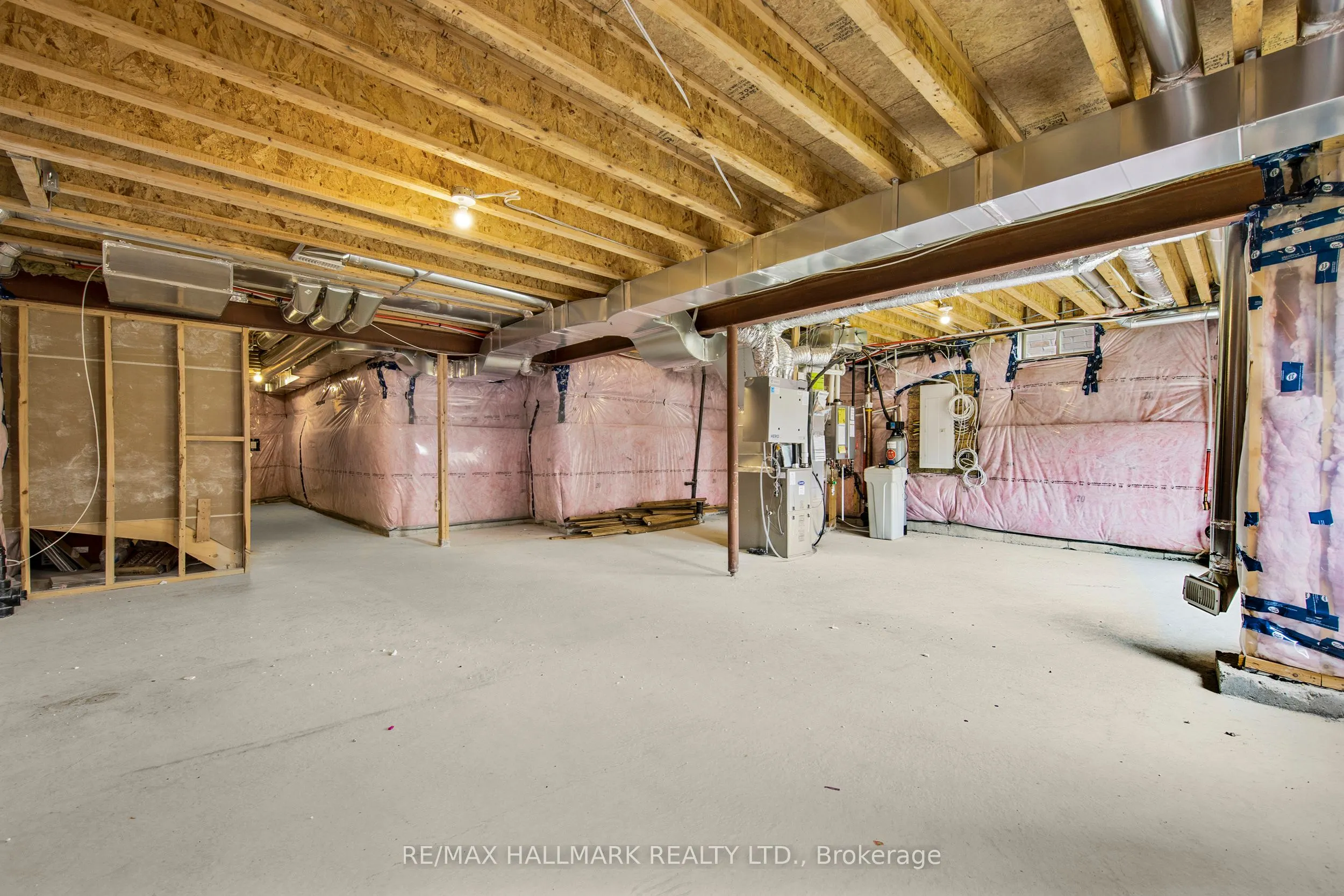 112 Carriage Shop Bend