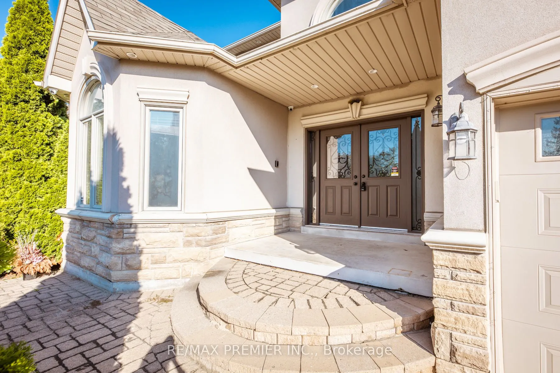 130 Windrose Court