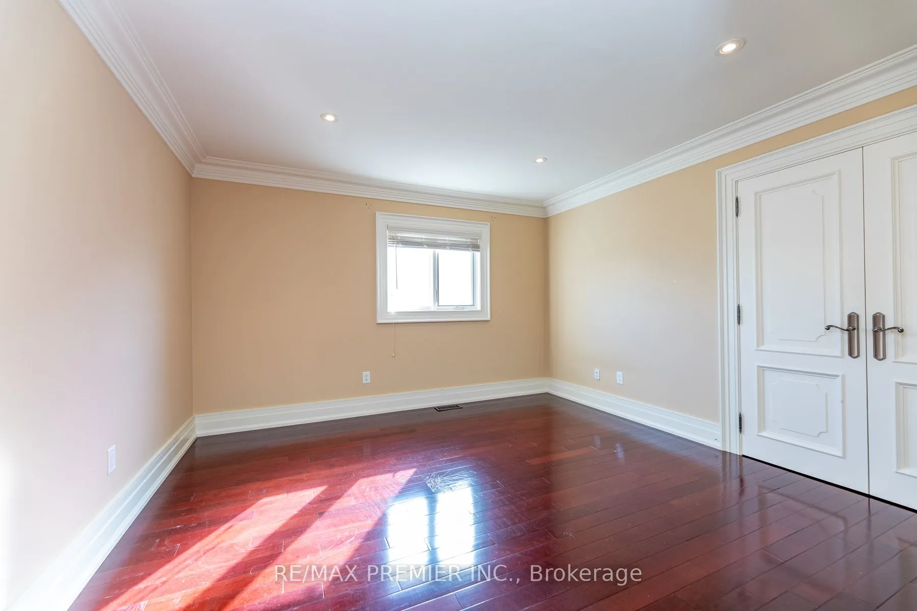 130 Windrose Court