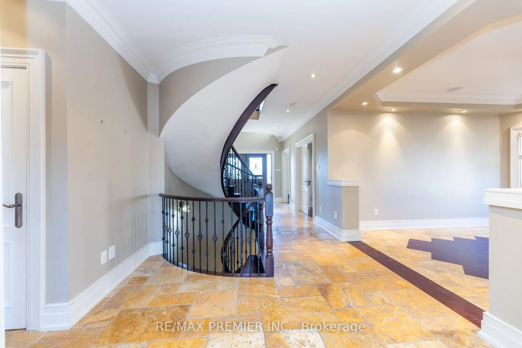 130 Windrose Court
