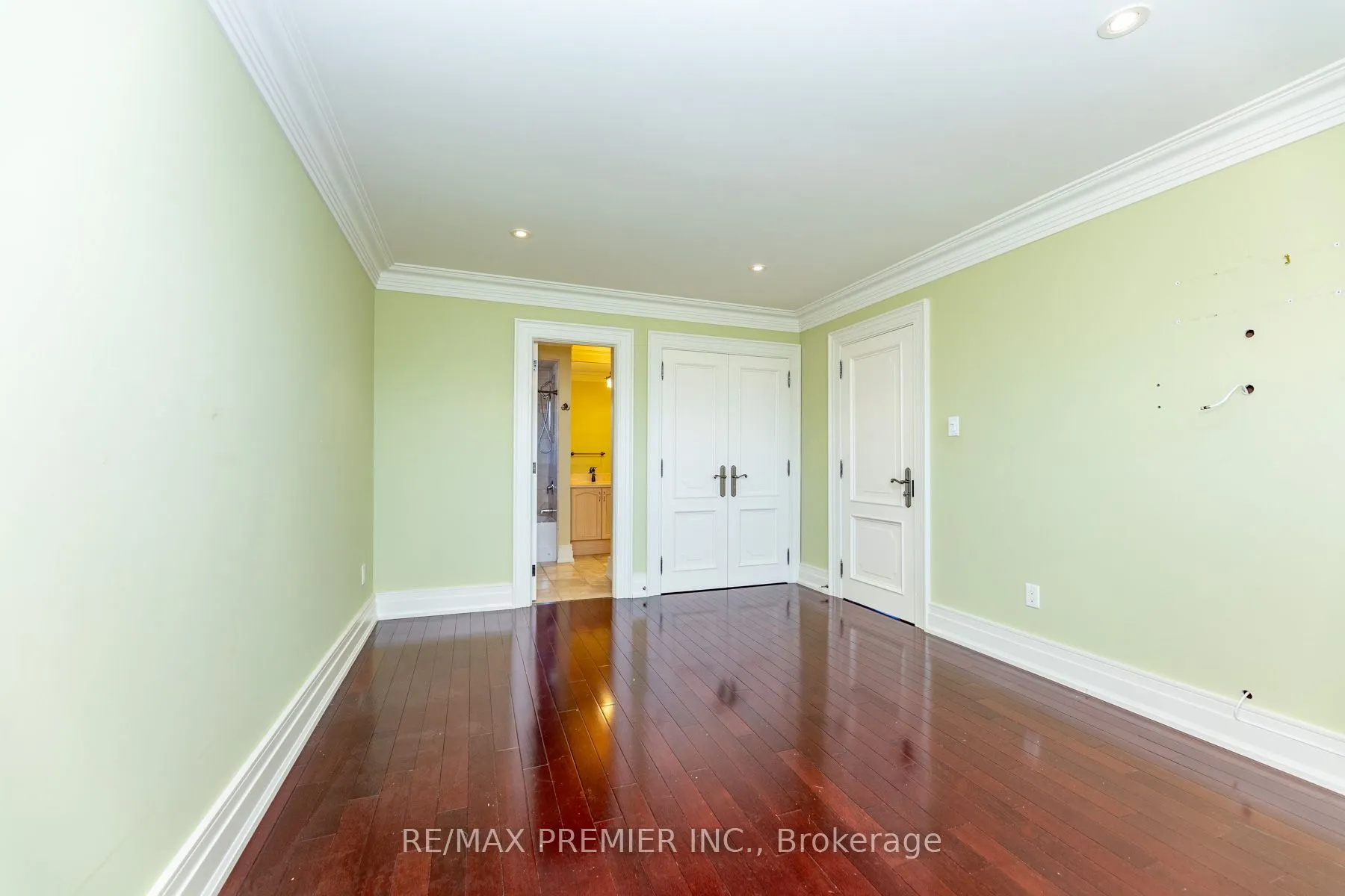 130 Windrose Court