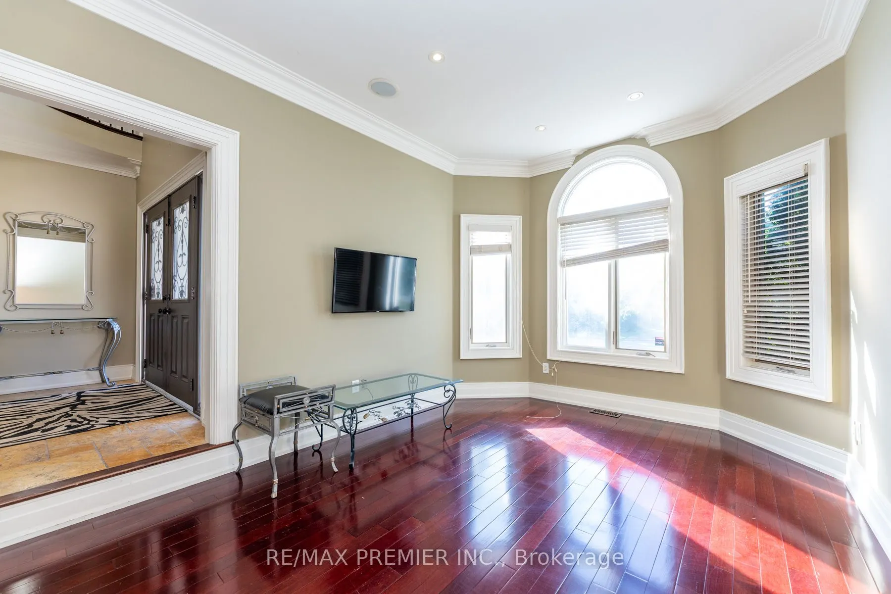 130 Windrose Court