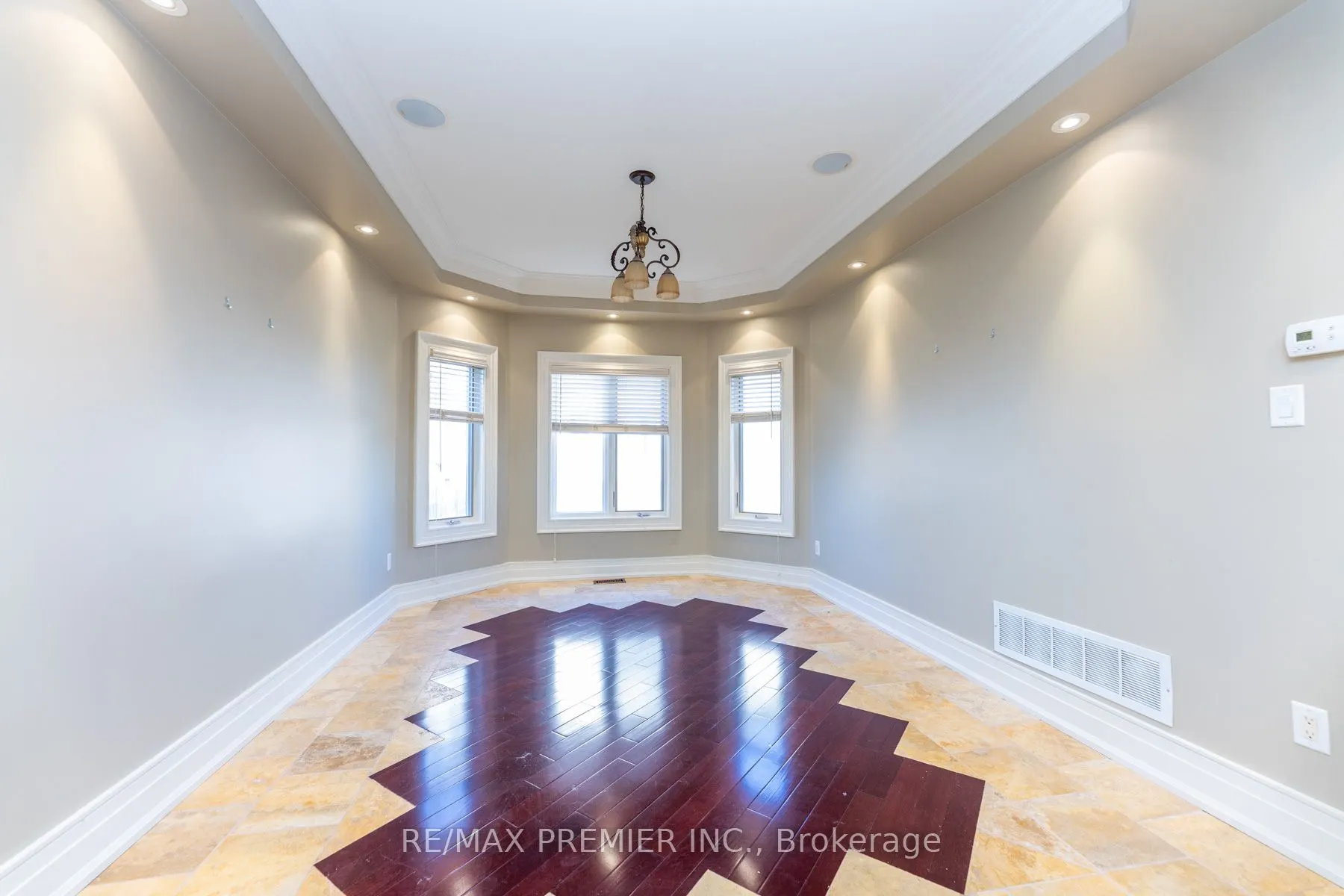 130 Windrose Court