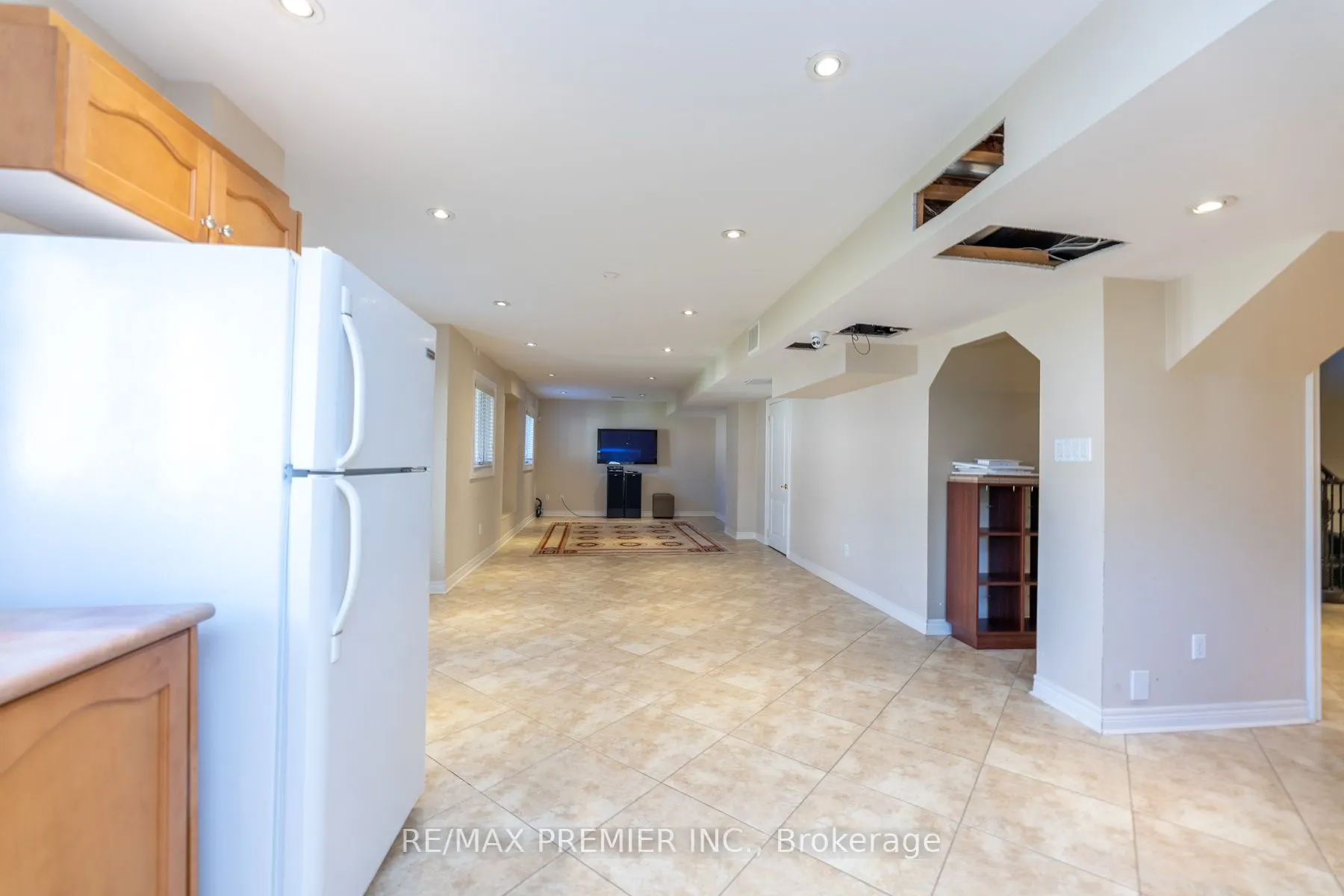 130 Windrose Court