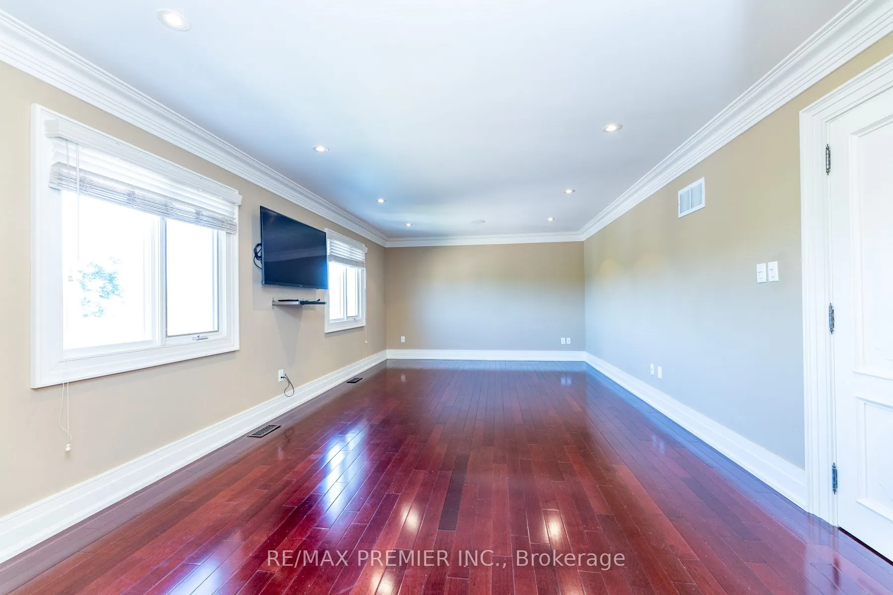 130 Windrose Court