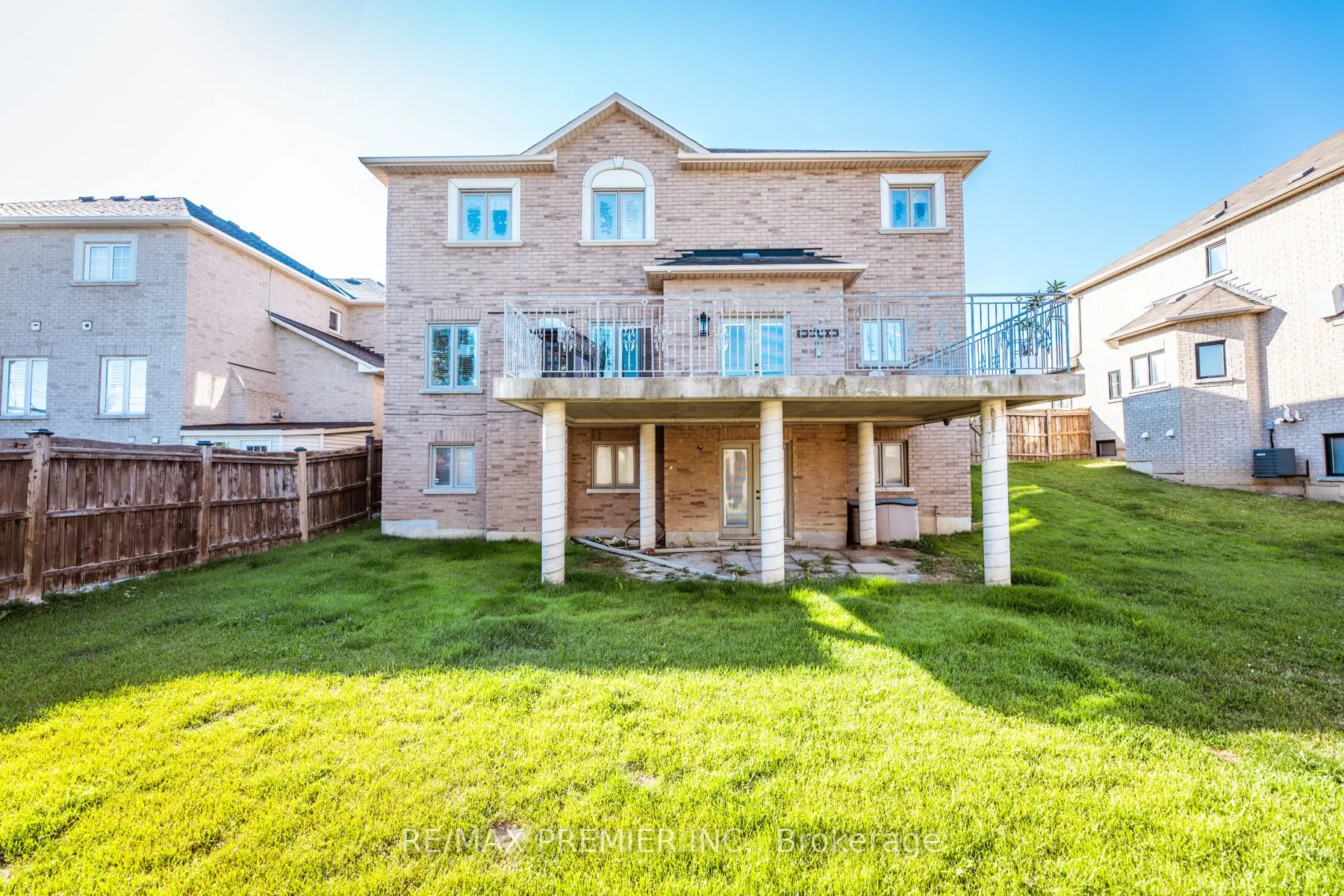 130 Windrose Court