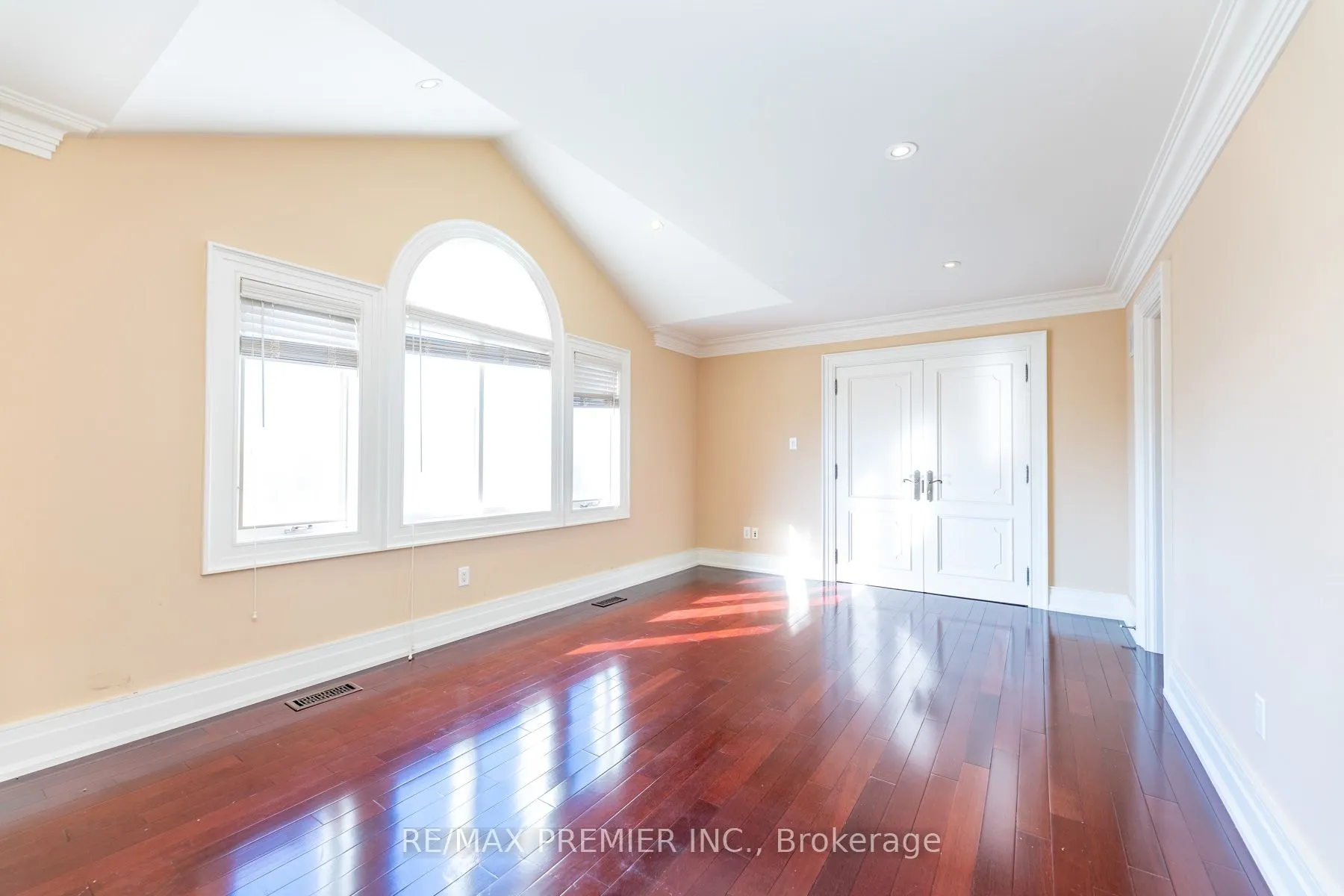 130 Windrose Court