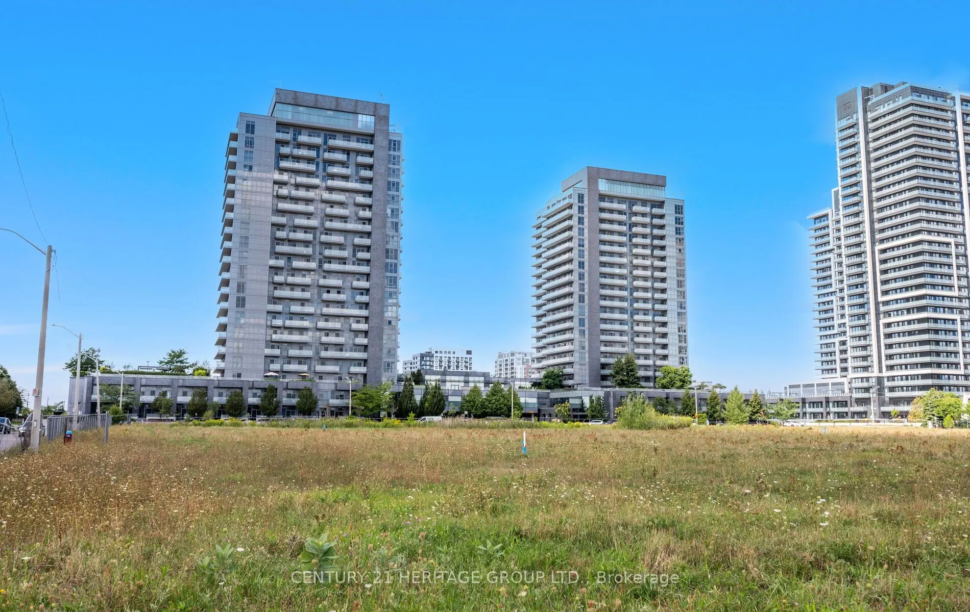 65 Oneida Crescent, #406
