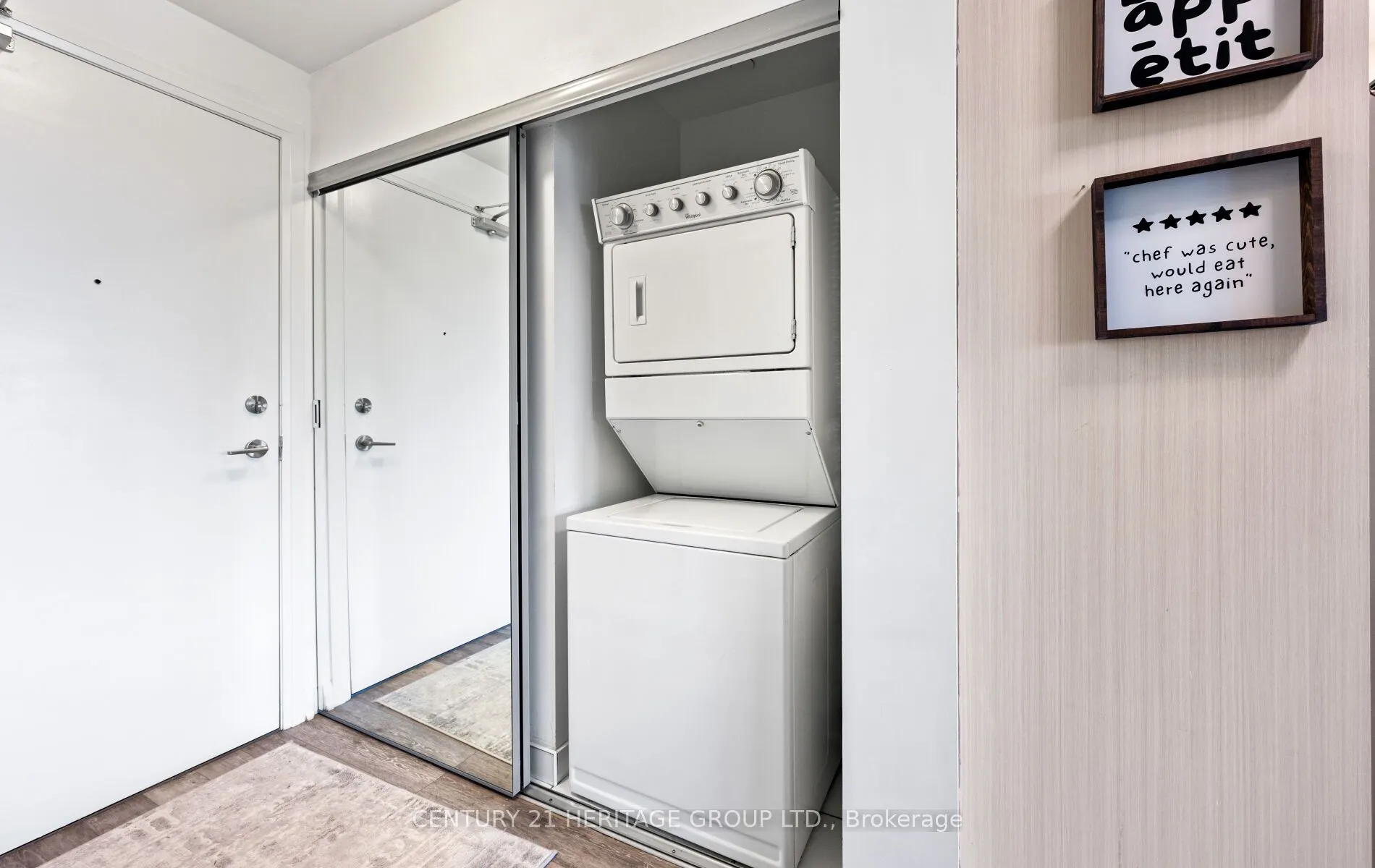 65 Oneida Crescent, #406