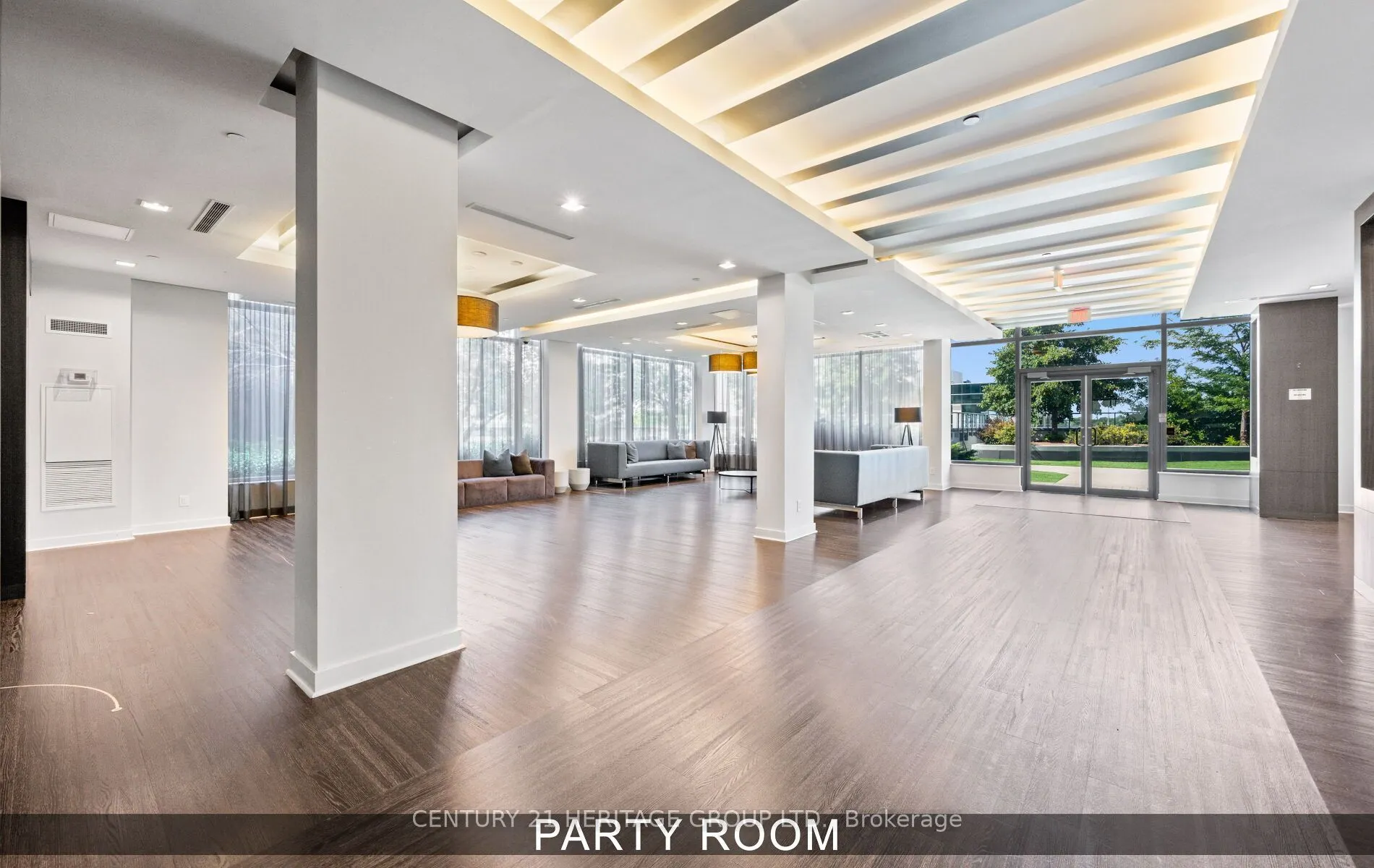 65 Oneida Crescent, #406