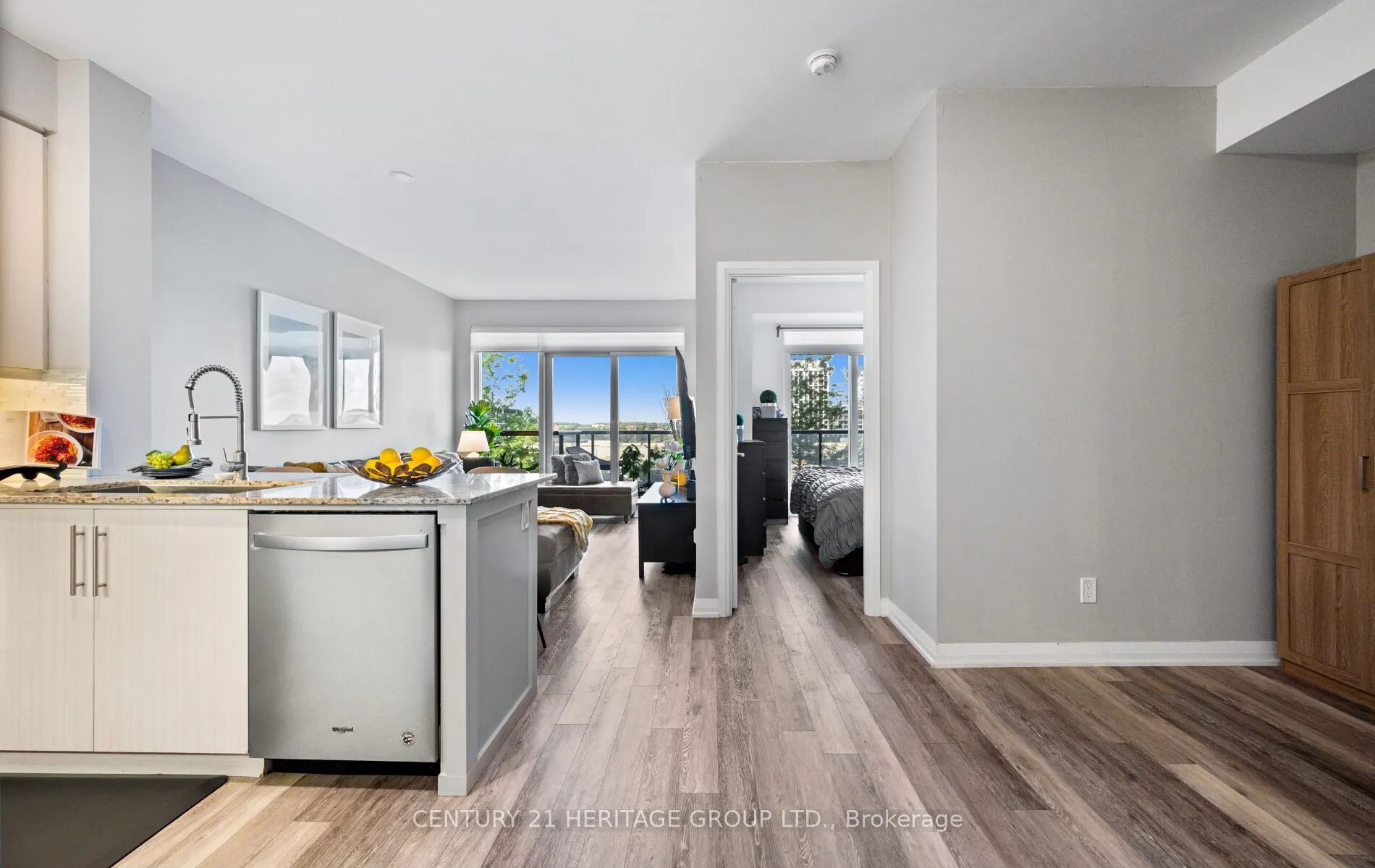 65 Oneida Crescent, #406