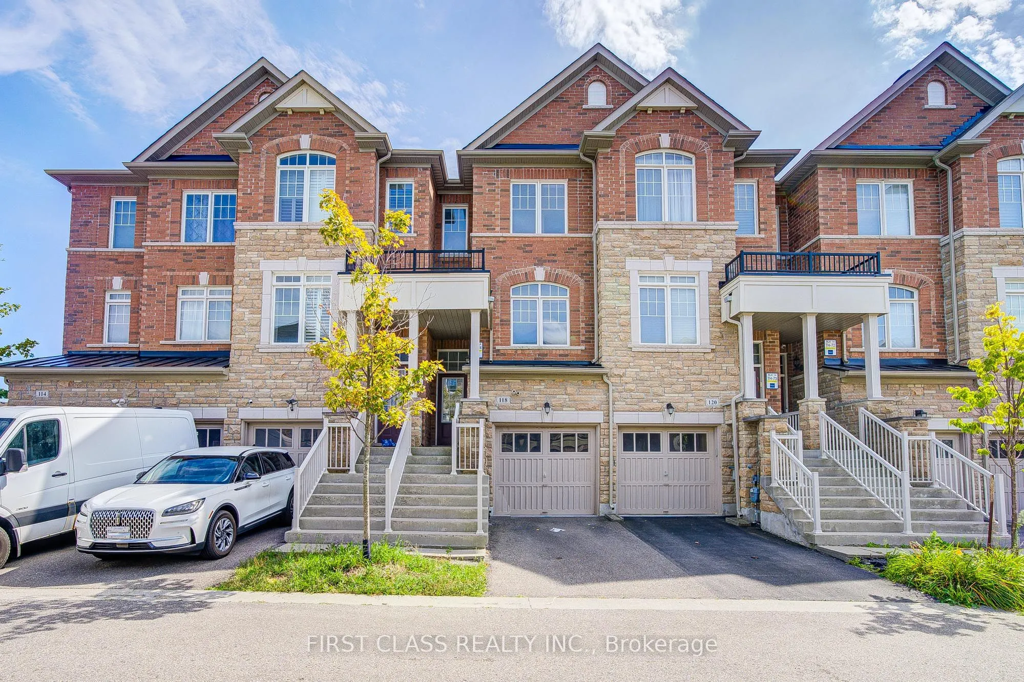 118 Dundas Way