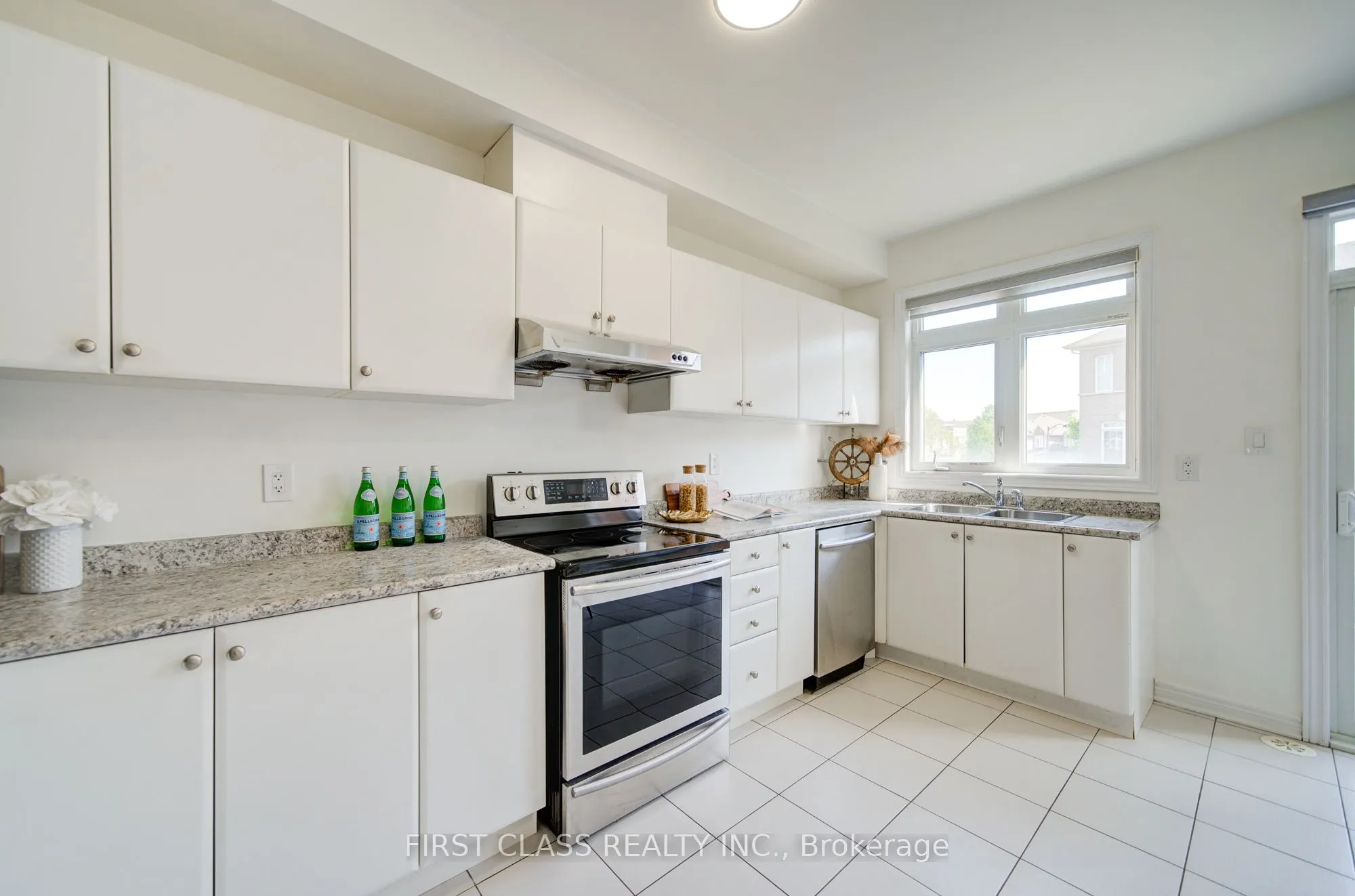 118 Dundas Way