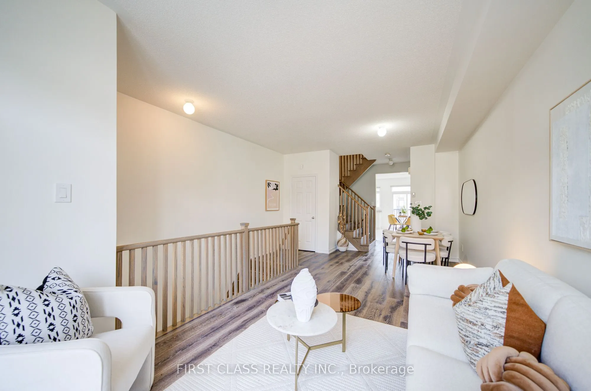118 Dundas Way