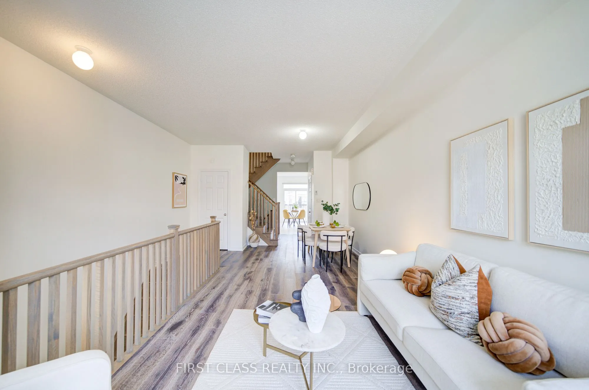 118 Dundas Way