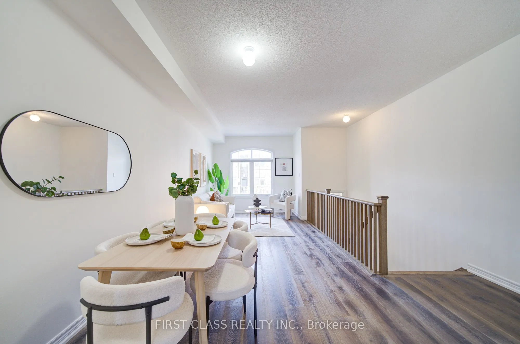 118 Dundas Way