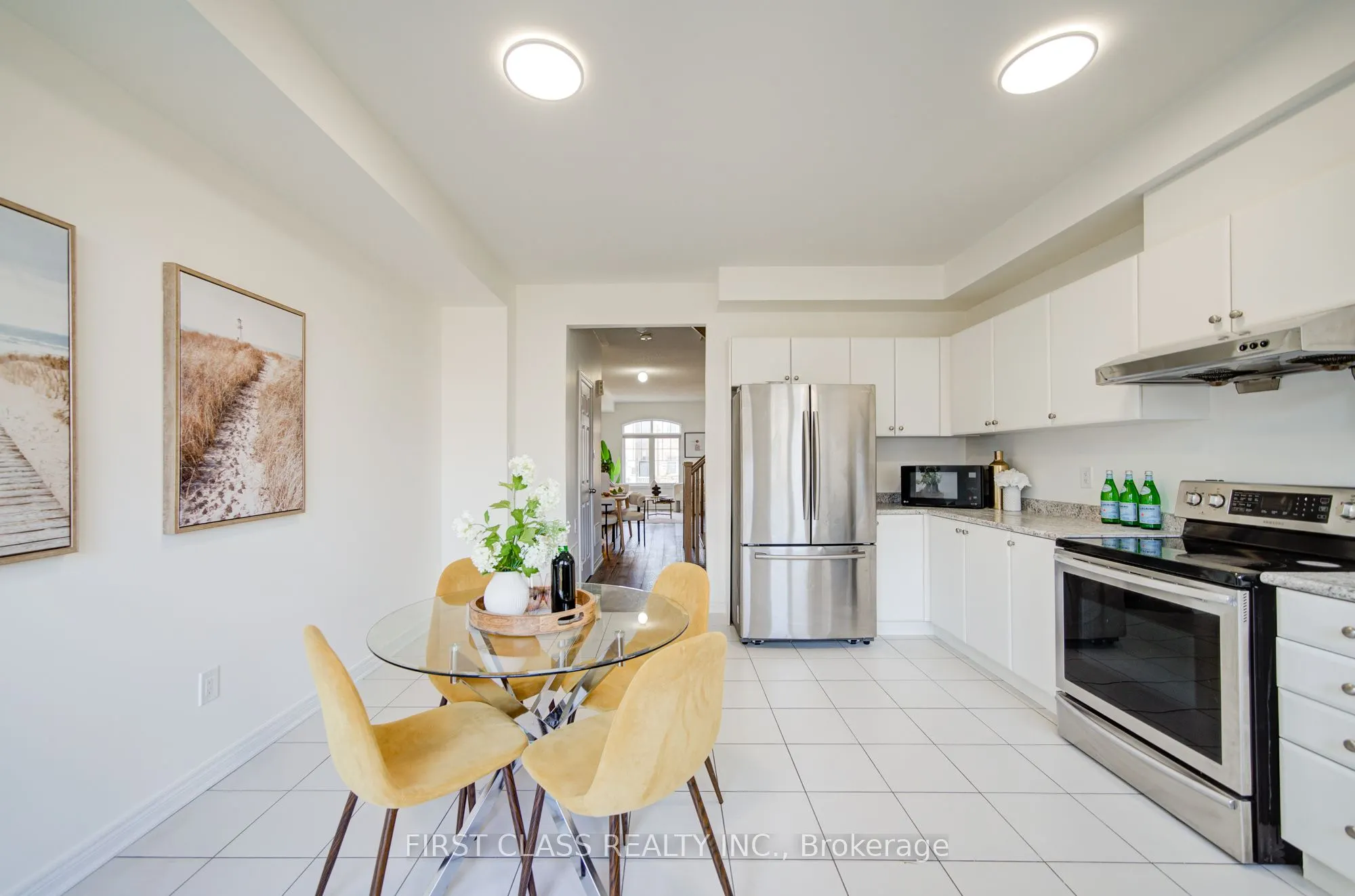 118 Dundas Way