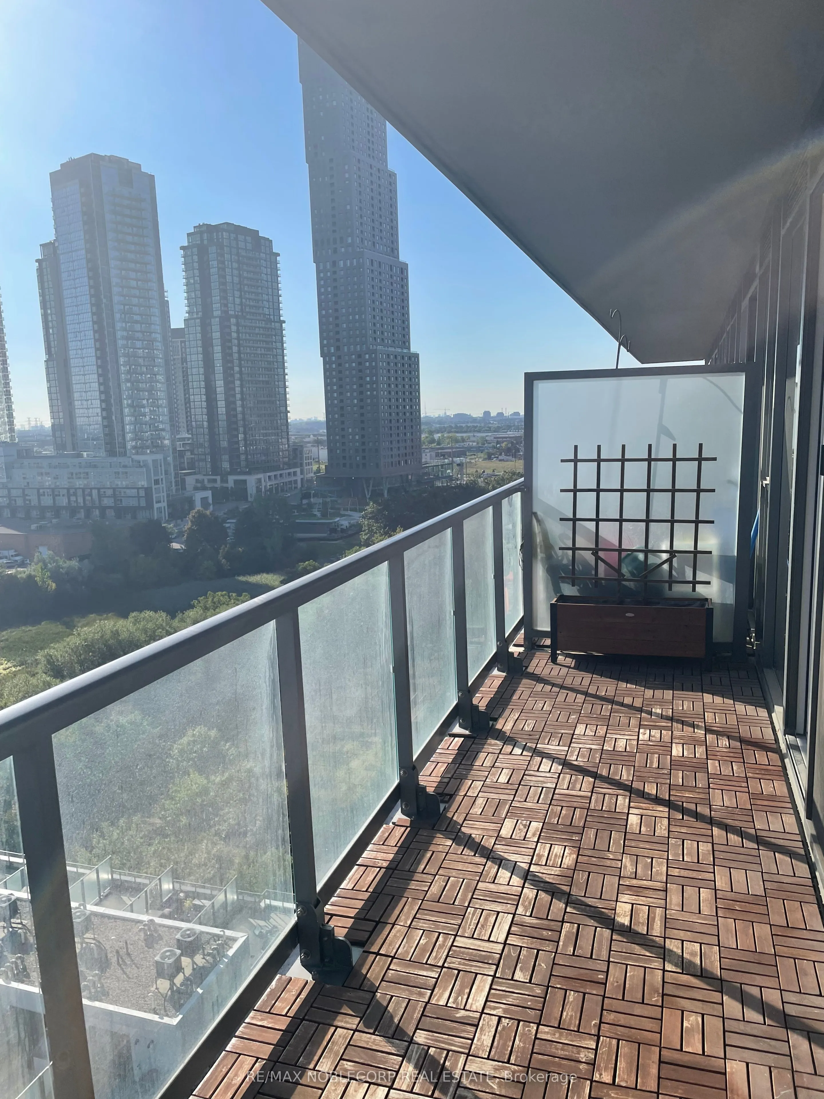 7895 Jane Street E, #1117
