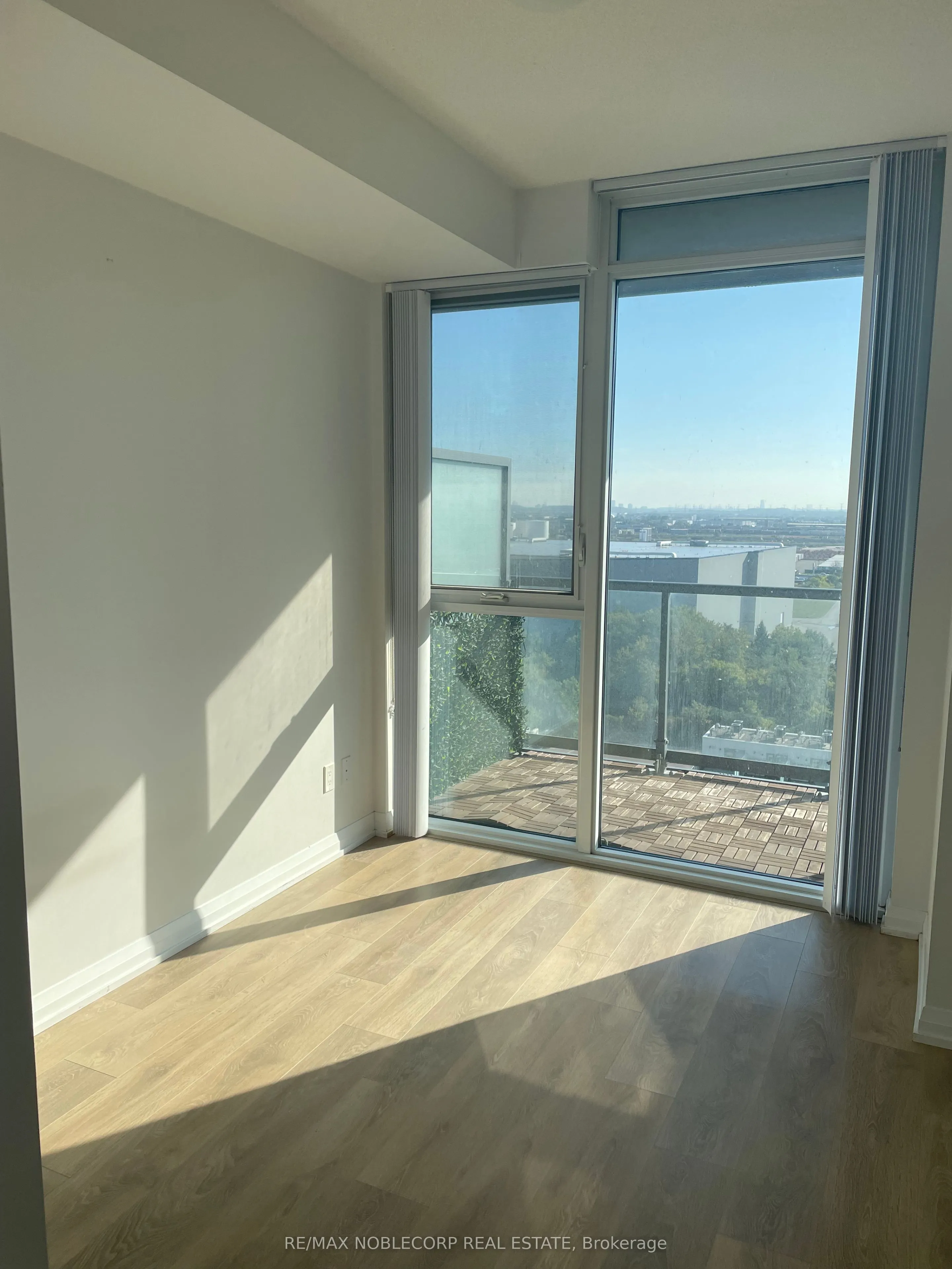 7895 Jane Street E, #1117