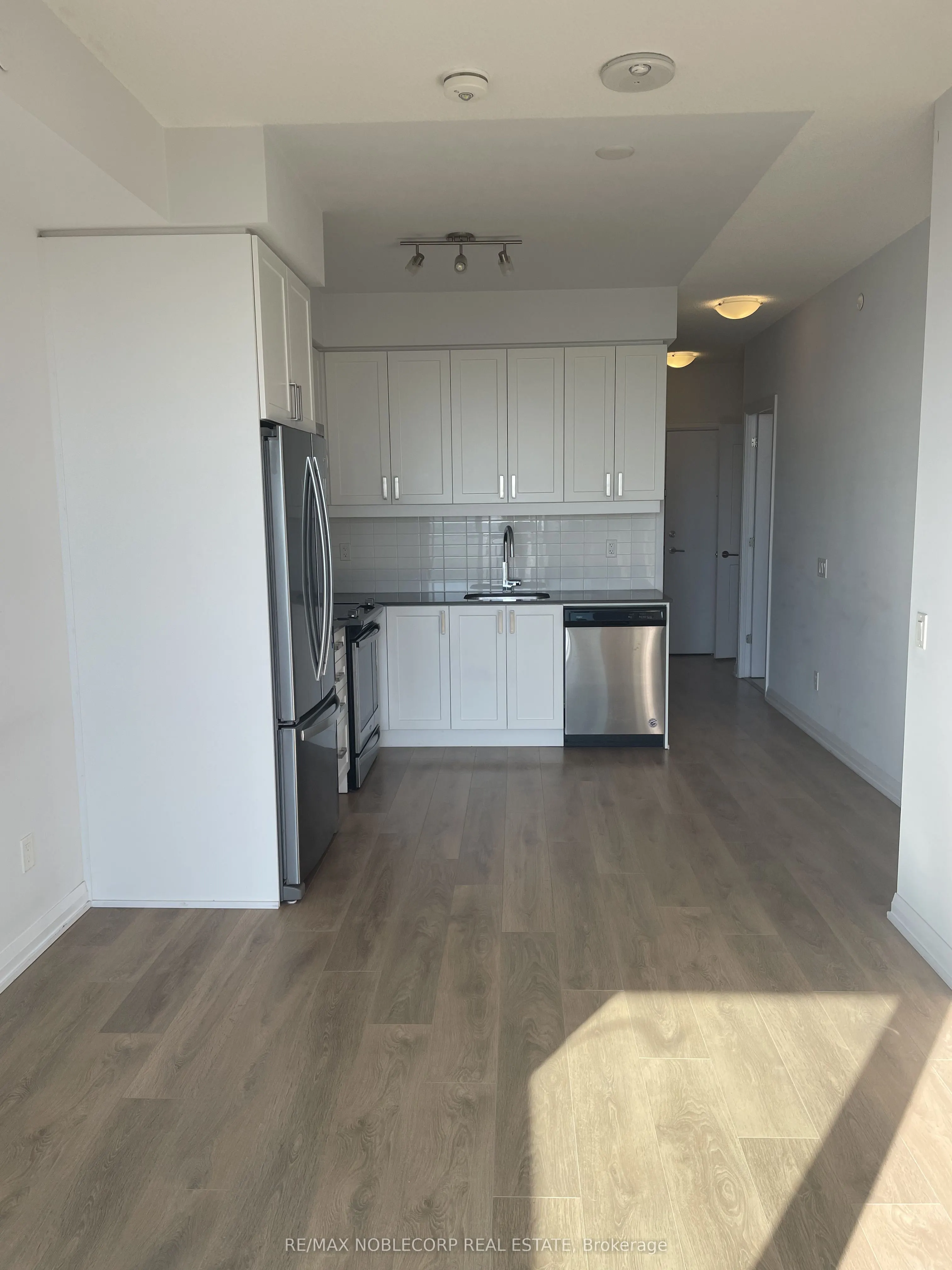 7895 Jane Street E, #1117